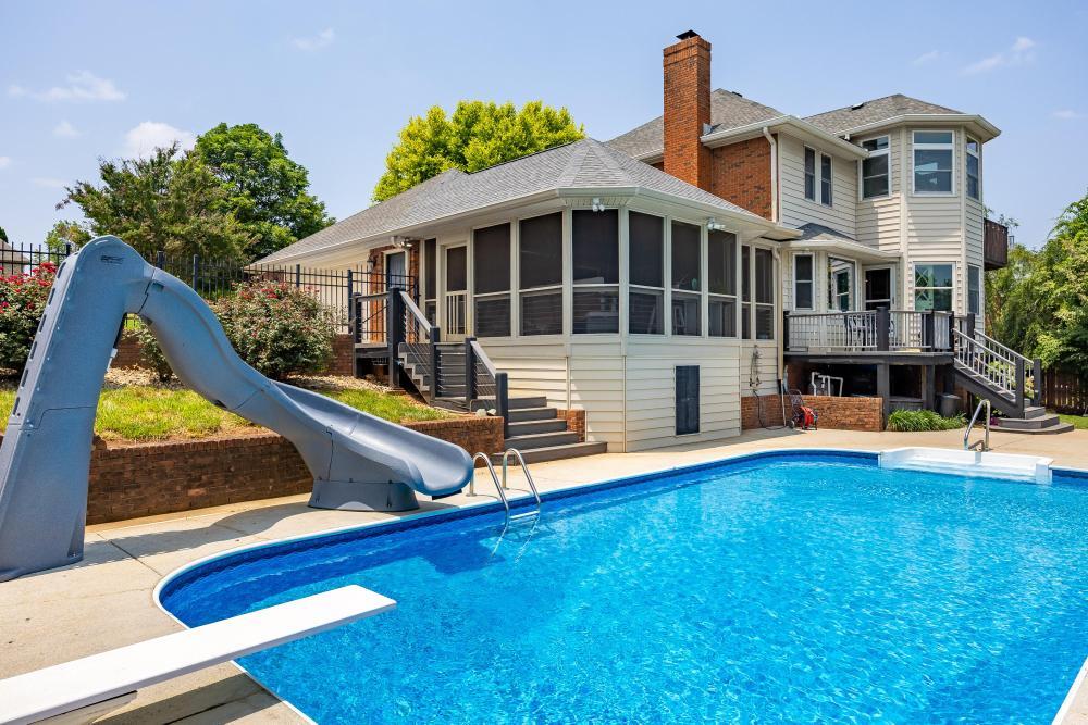 328 S Mission Ridge Drive