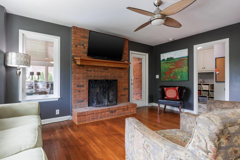 328 S Mission Ridge Drive