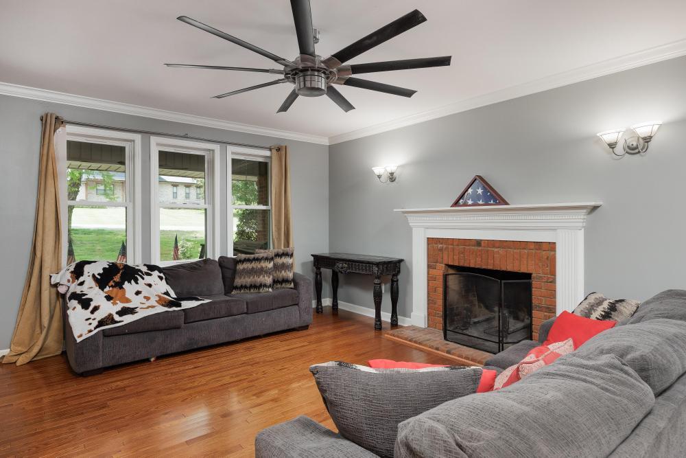 328 S Mission Ridge Drive