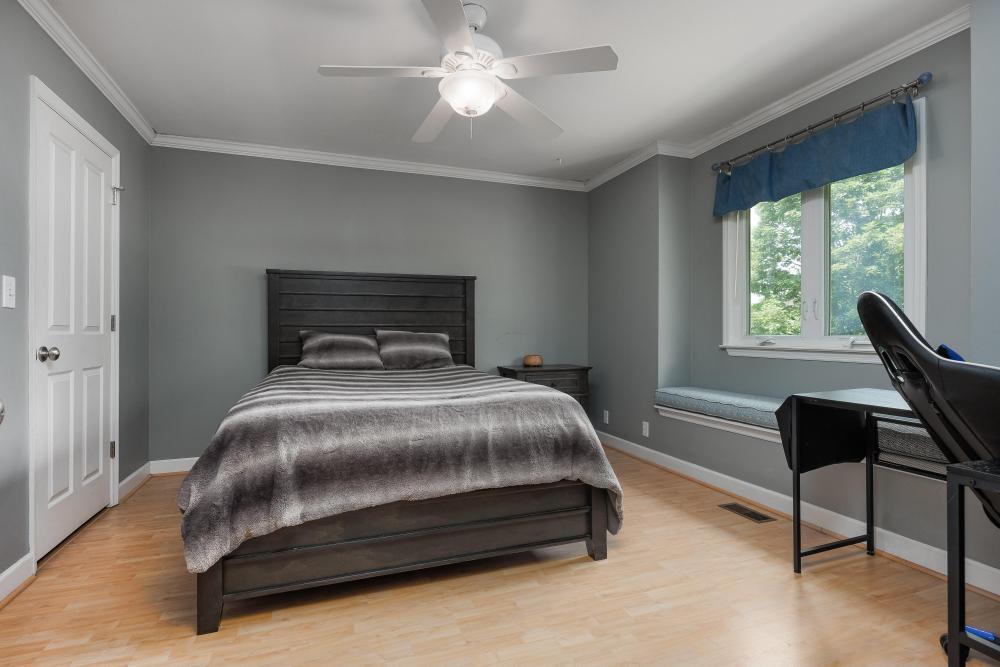 328 S Mission Ridge Drive