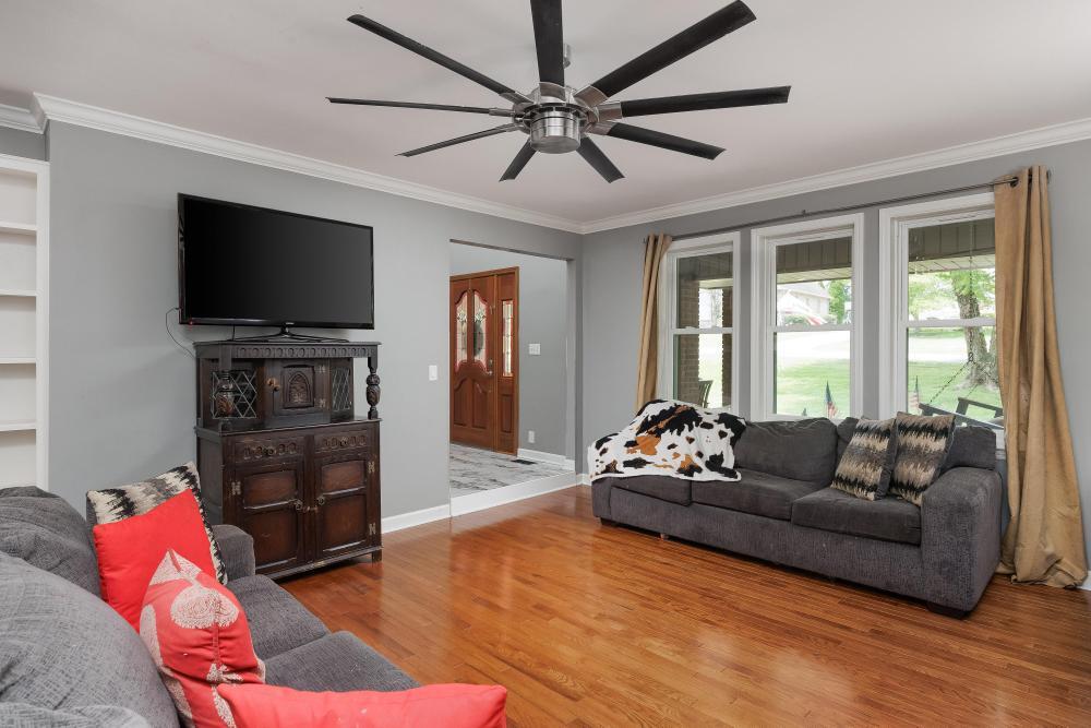 328 S Mission Ridge Drive