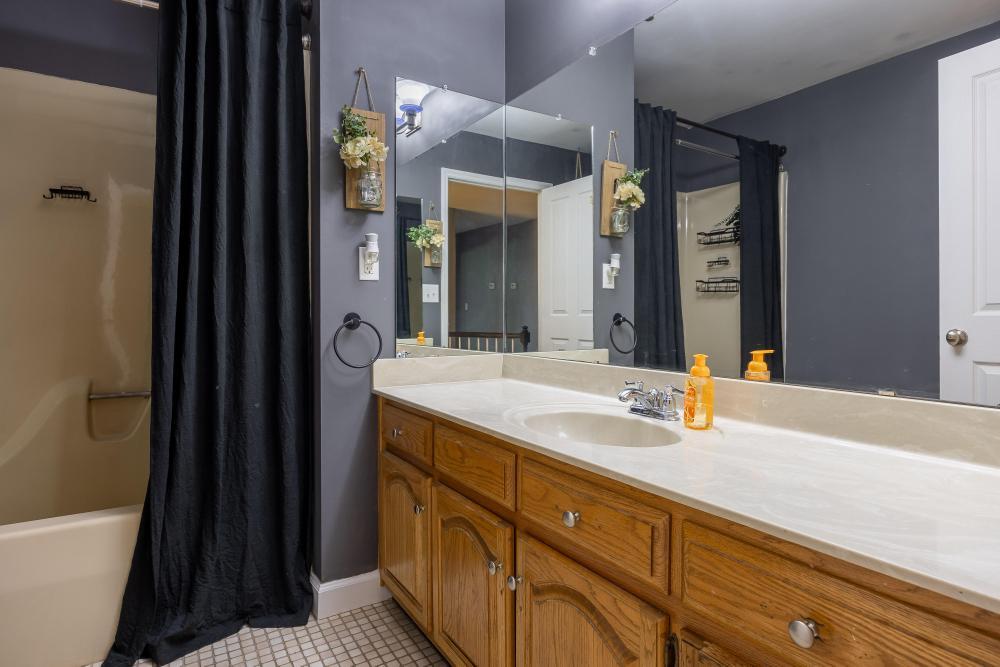 328 S Mission Ridge Drive