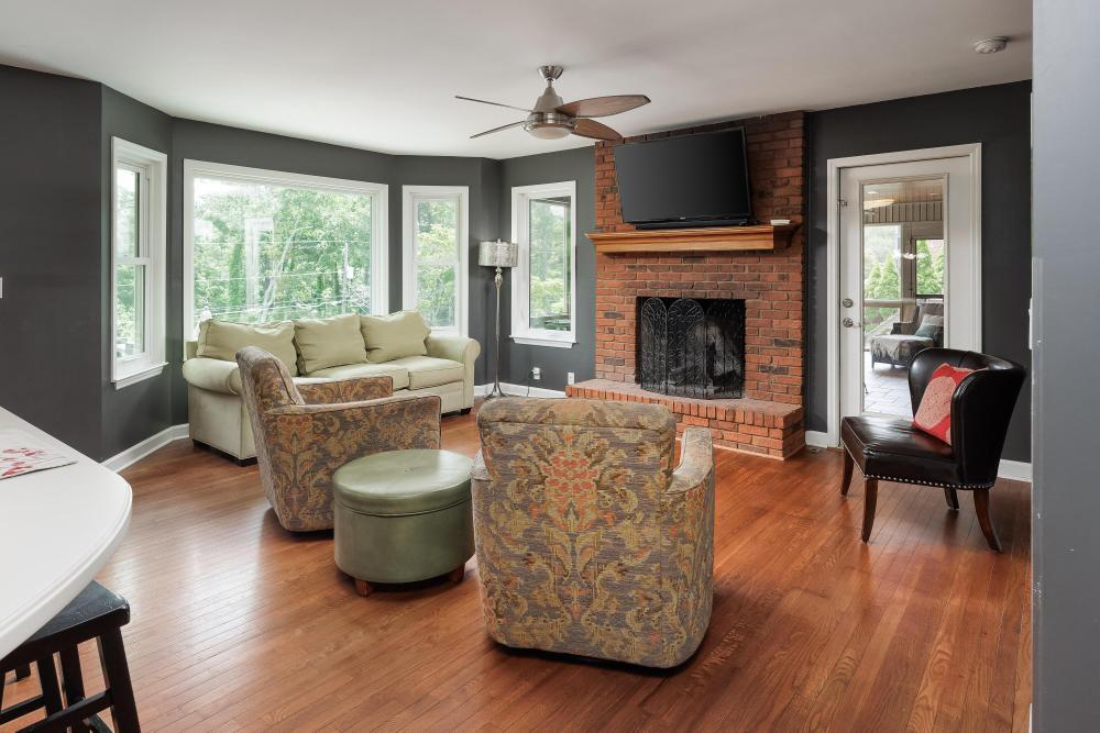 328 S Mission Ridge Drive