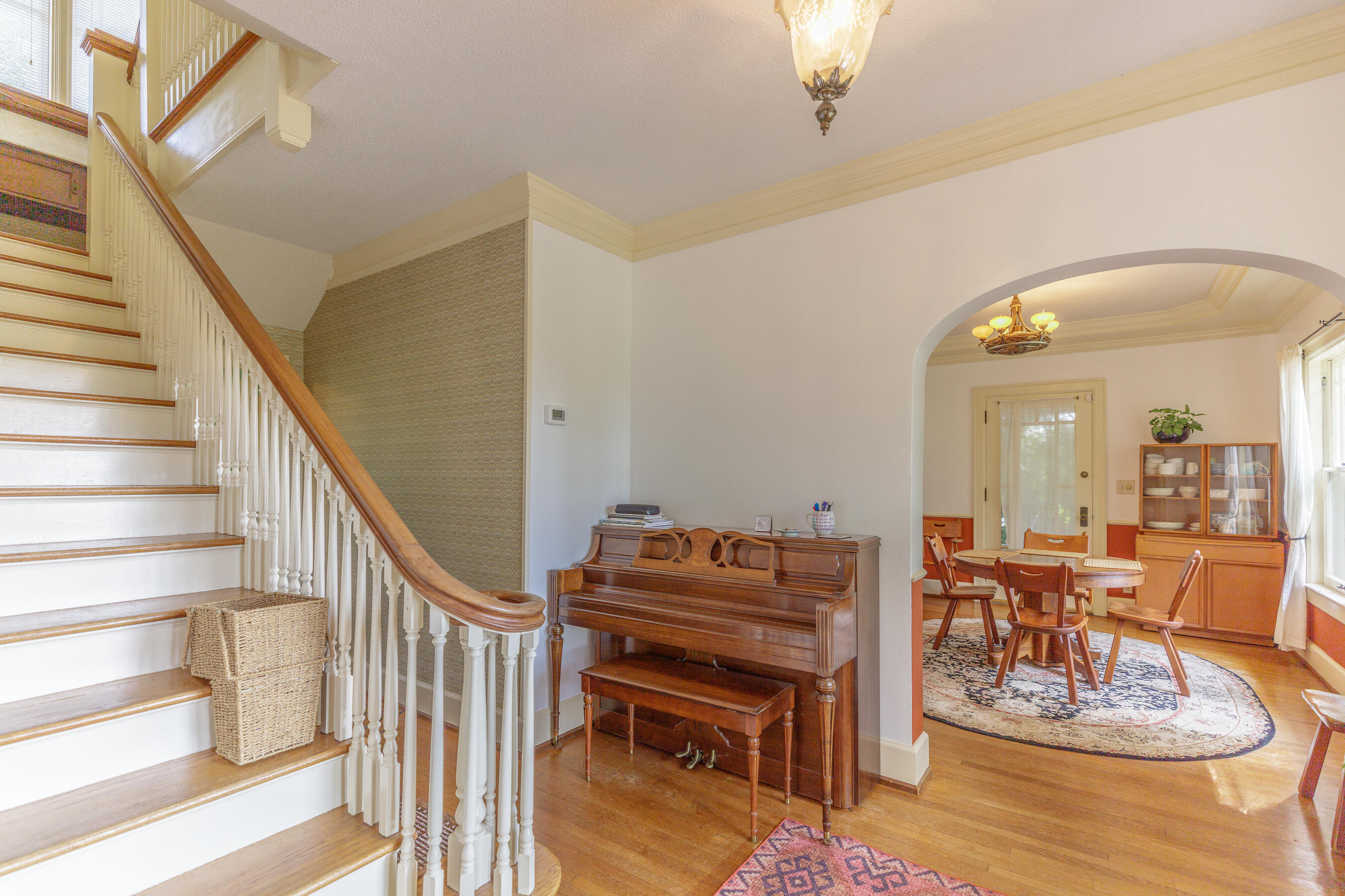 3909 Sunset Avenue