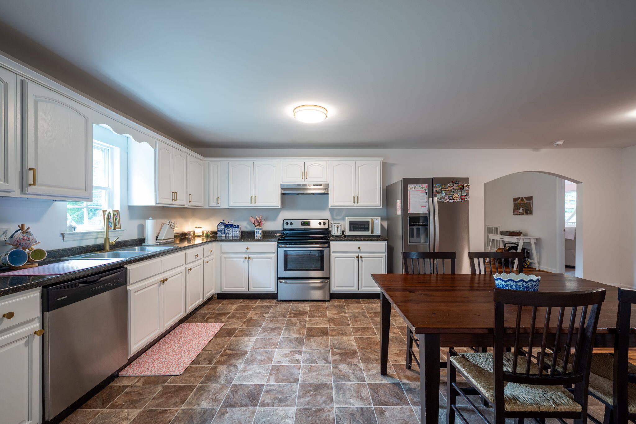 300 Bronco Road, LaFayette