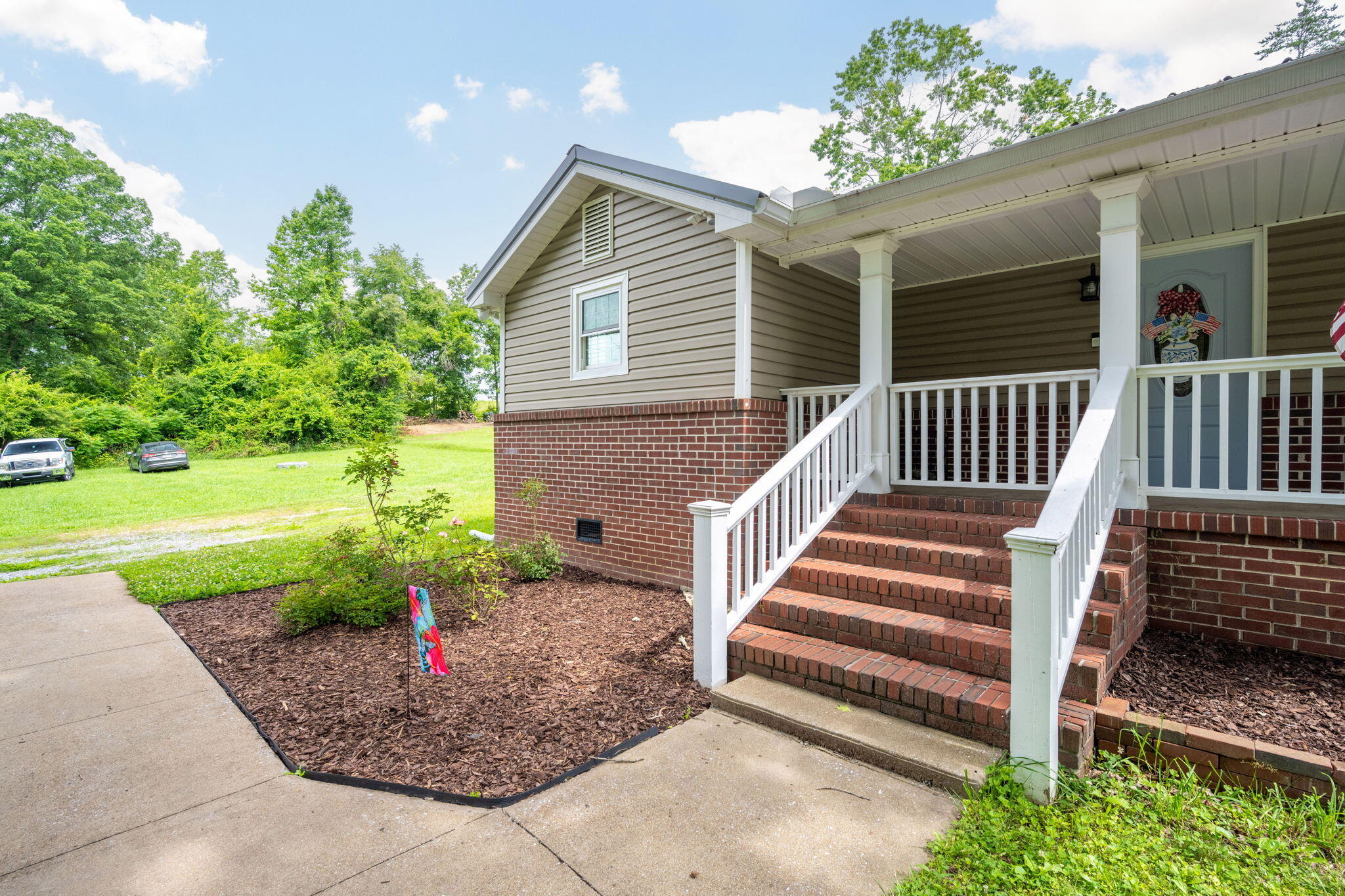 300 Bronco Road, LaFayette