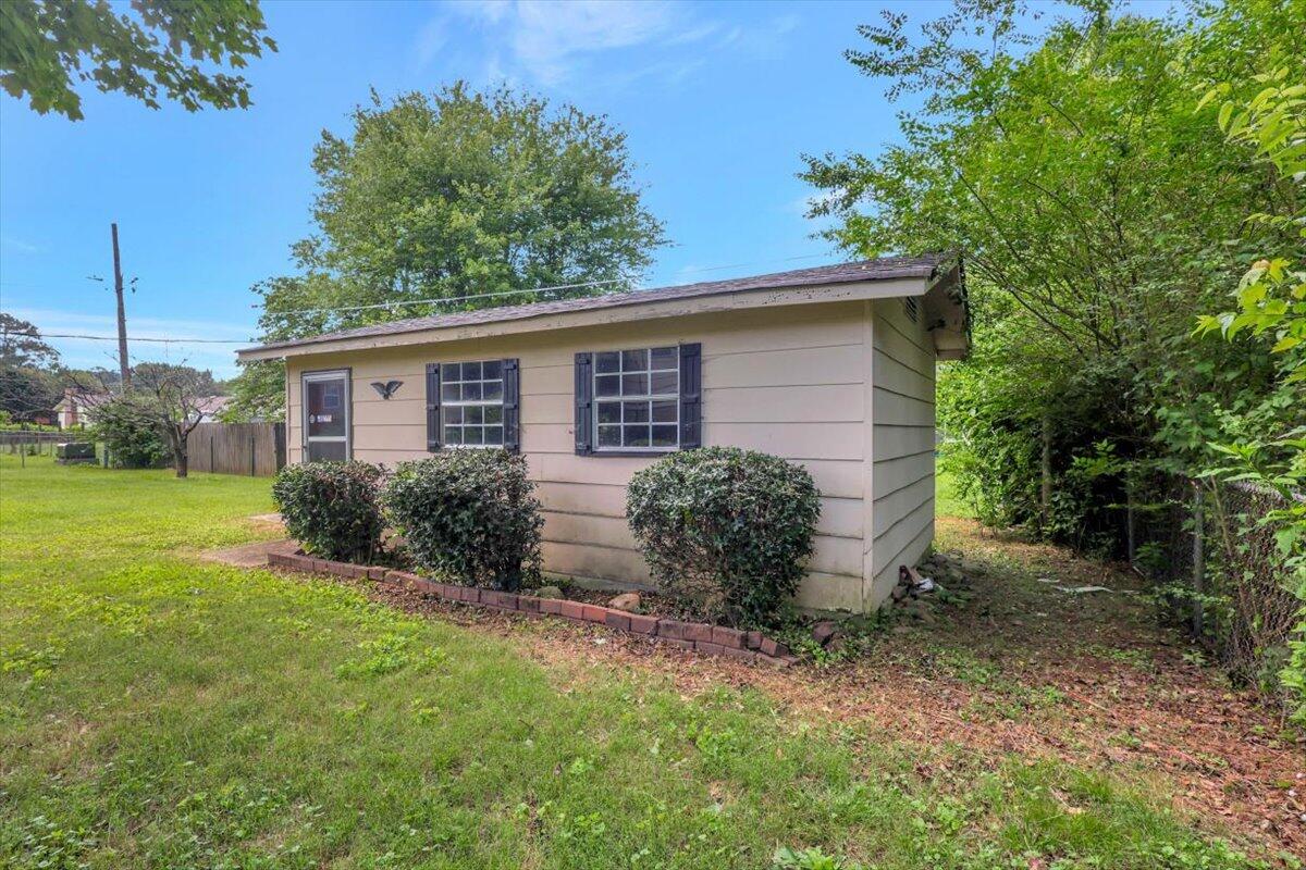 7108 Glenfield Lane