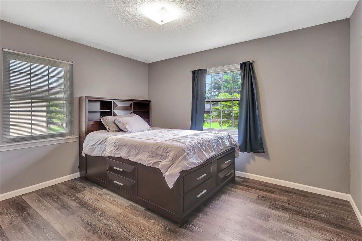 7108 Glenfield Lane