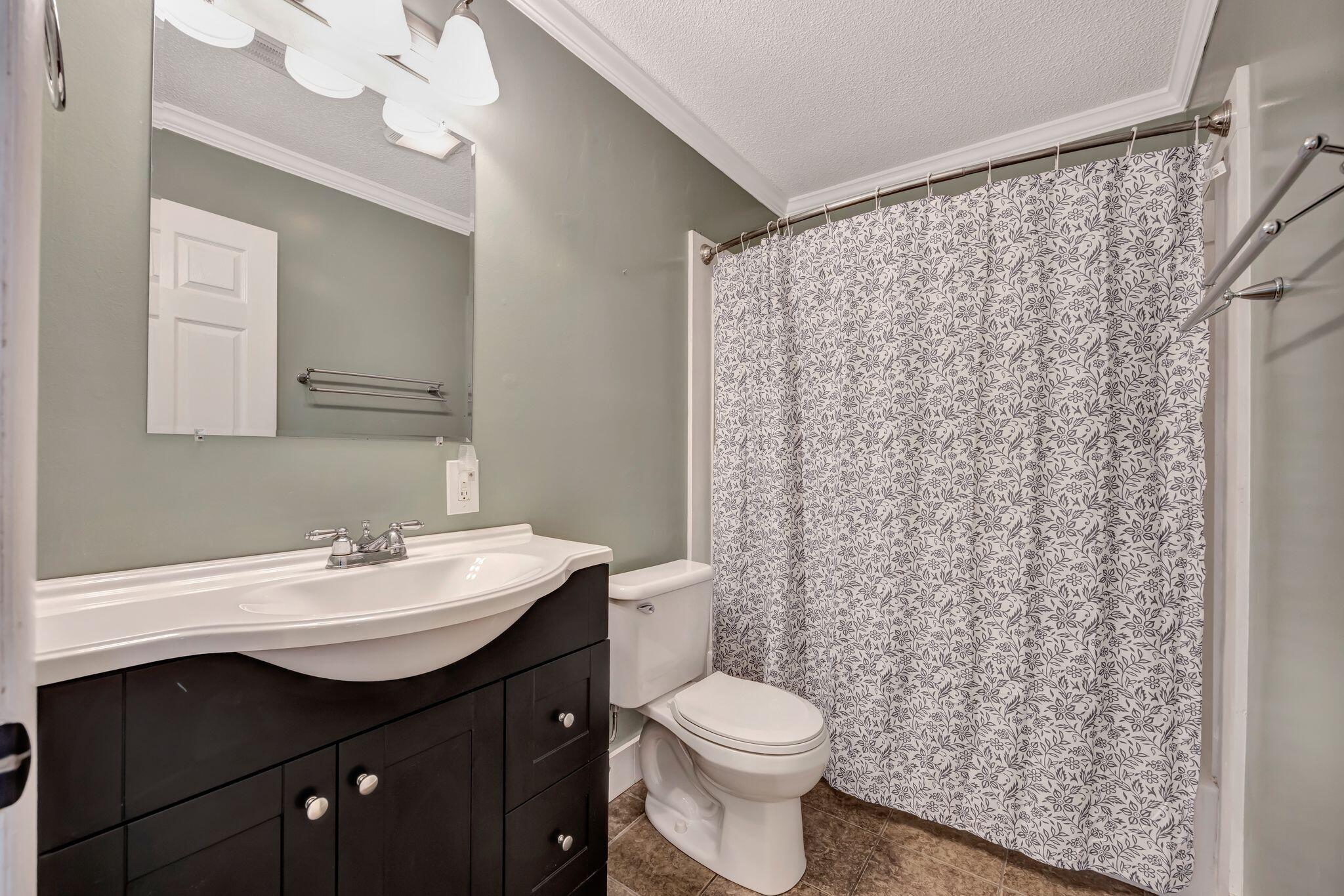 1331 Cloverdale Circle