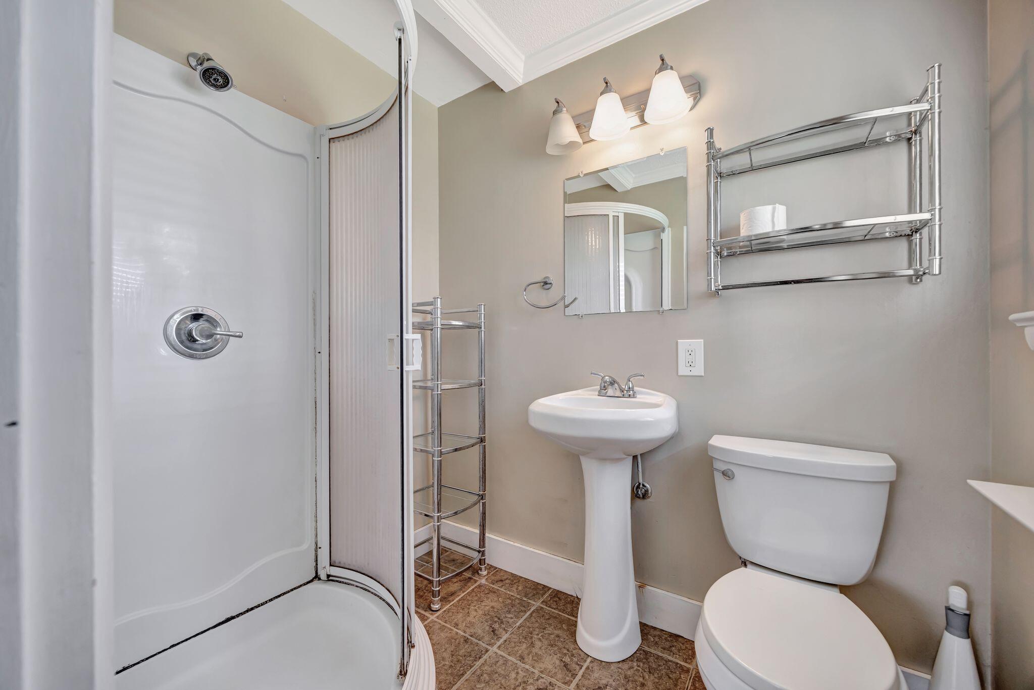 1331 Cloverdale Circle