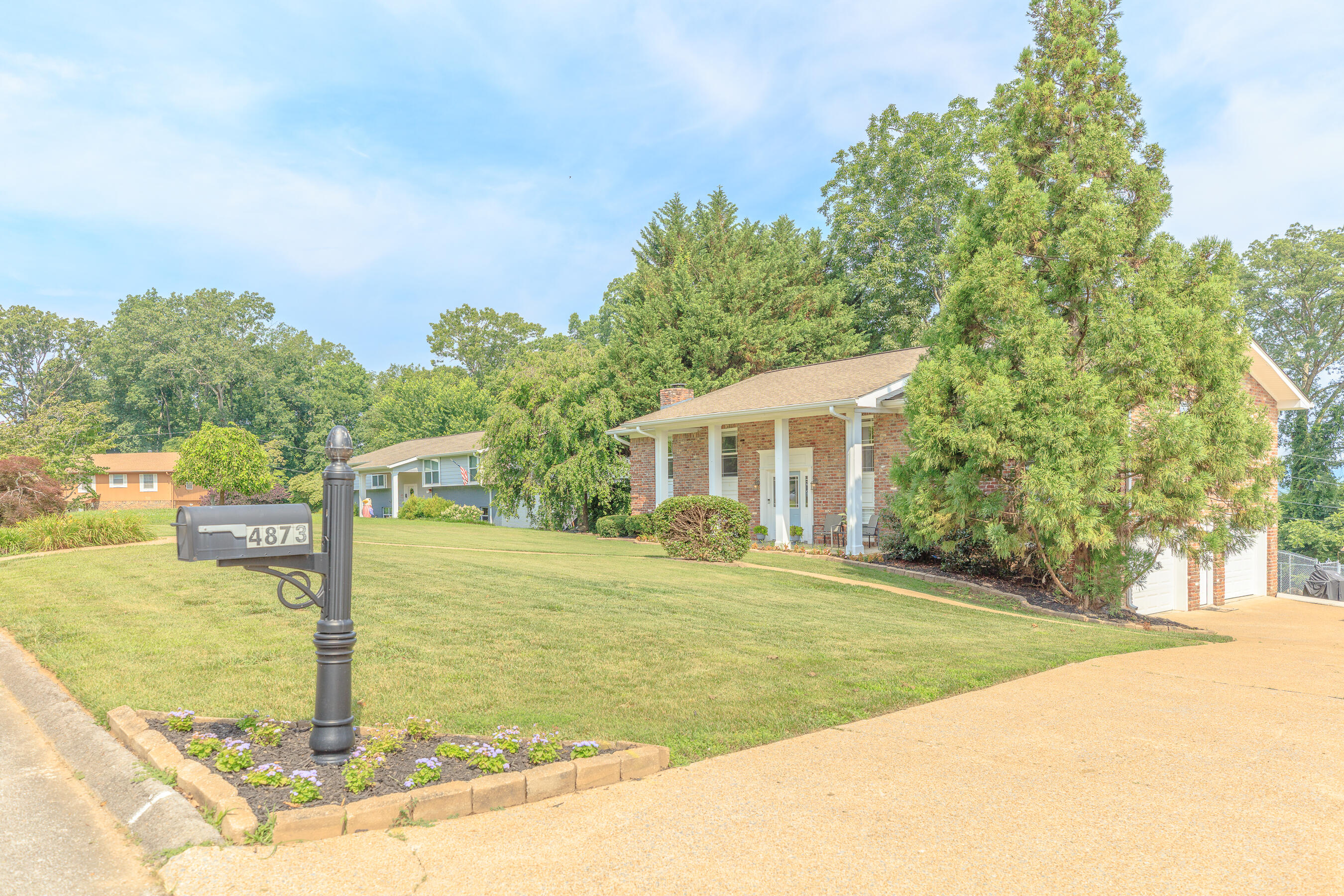 4873 Lone Hill Road