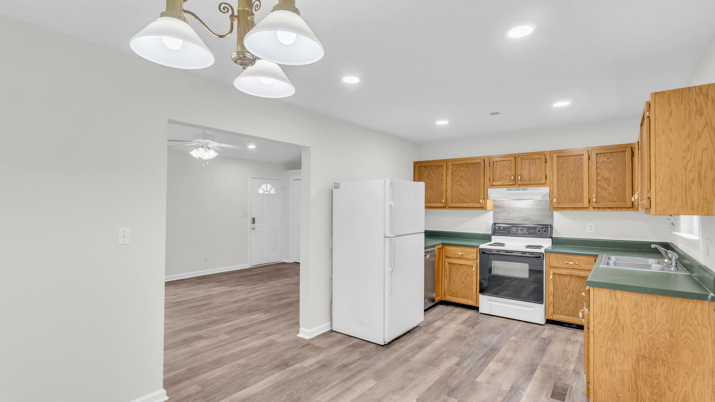 607 Gregory Lane, LaFayette