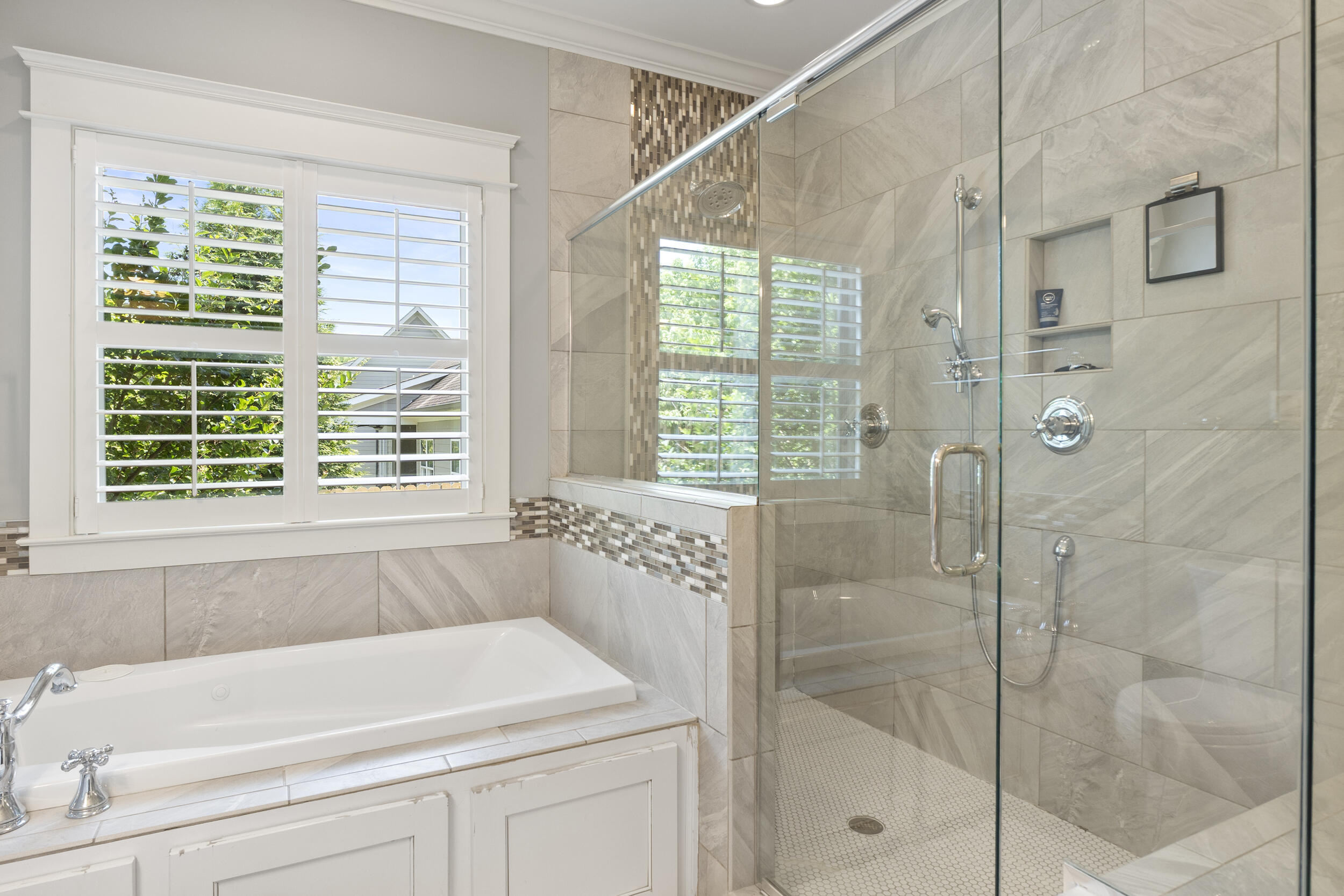 3528 Morning Dew Cove