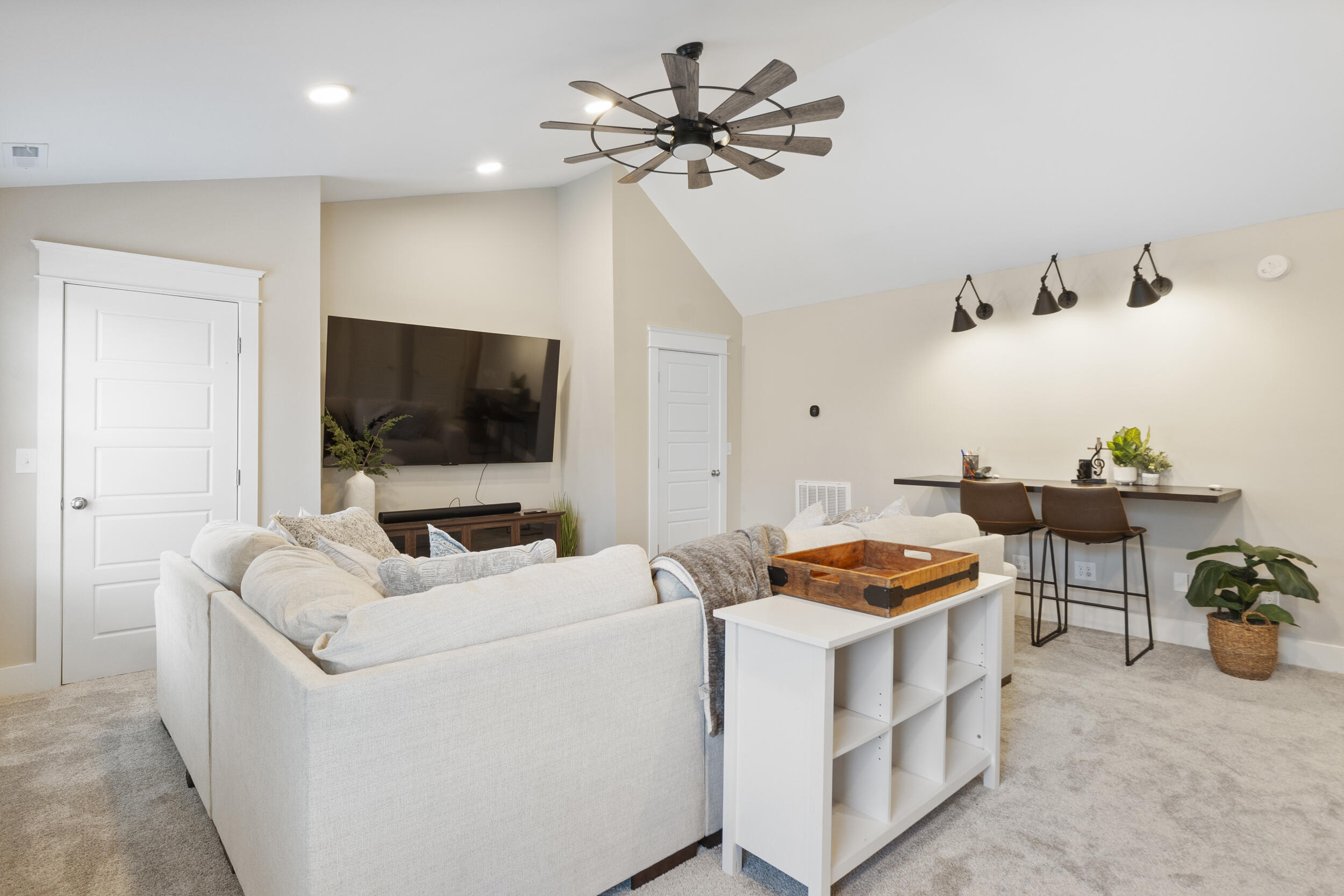 3528 Morning Dew Cove