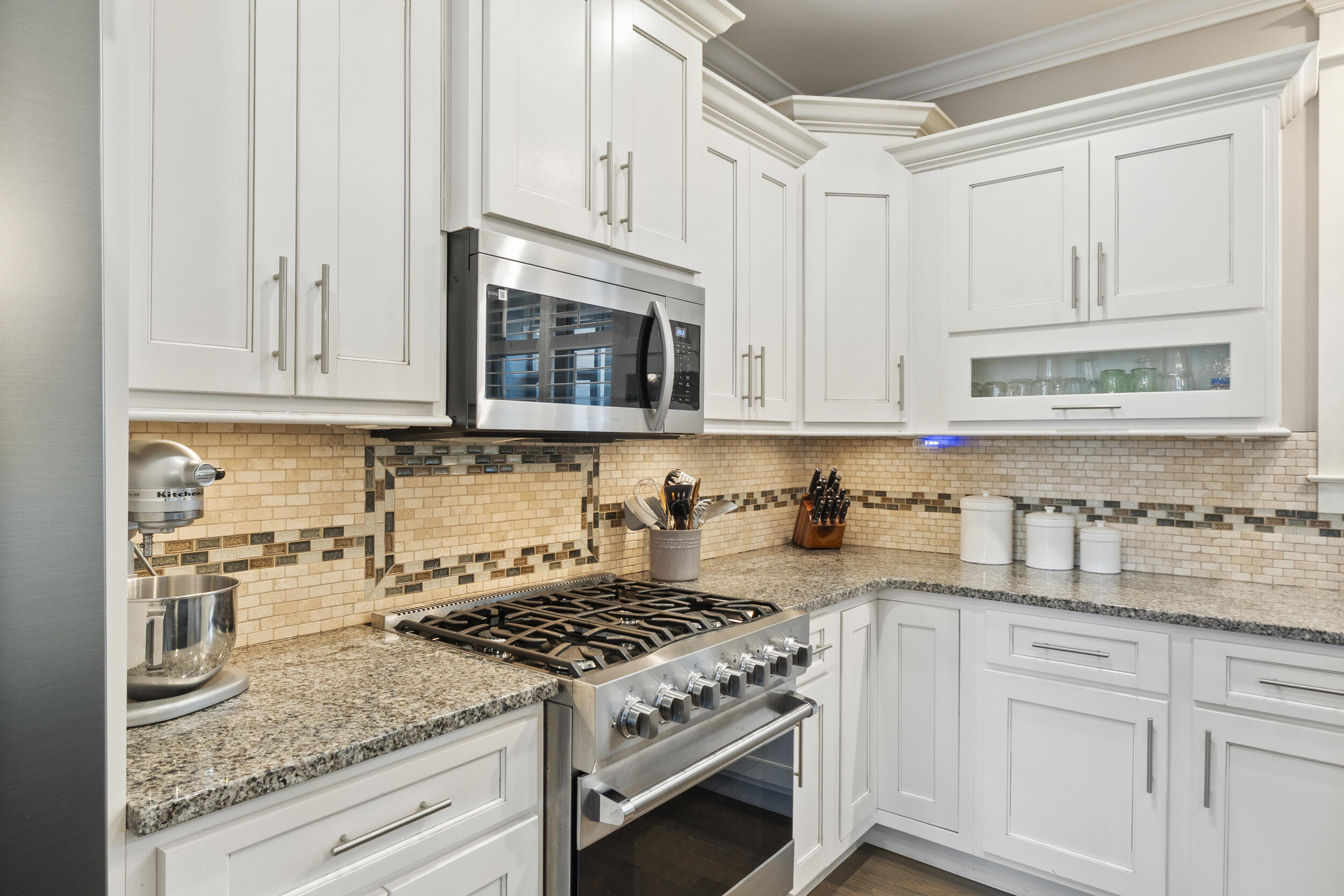 3528 Morning Dew Cove
