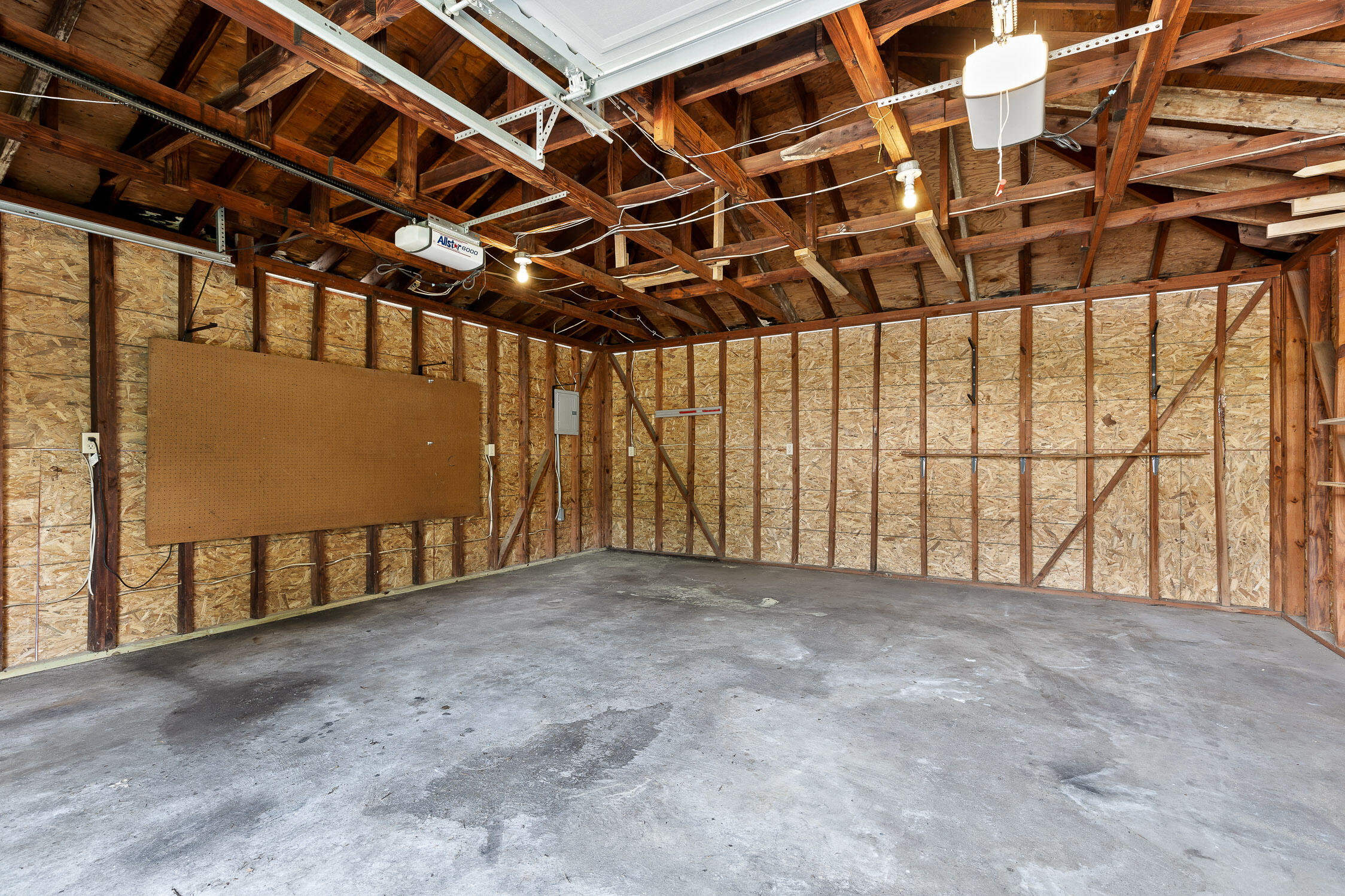 608 Maple Lane