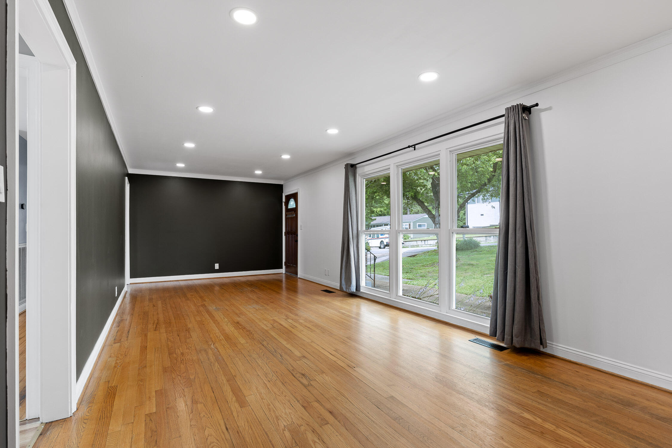 608 Maple Lane