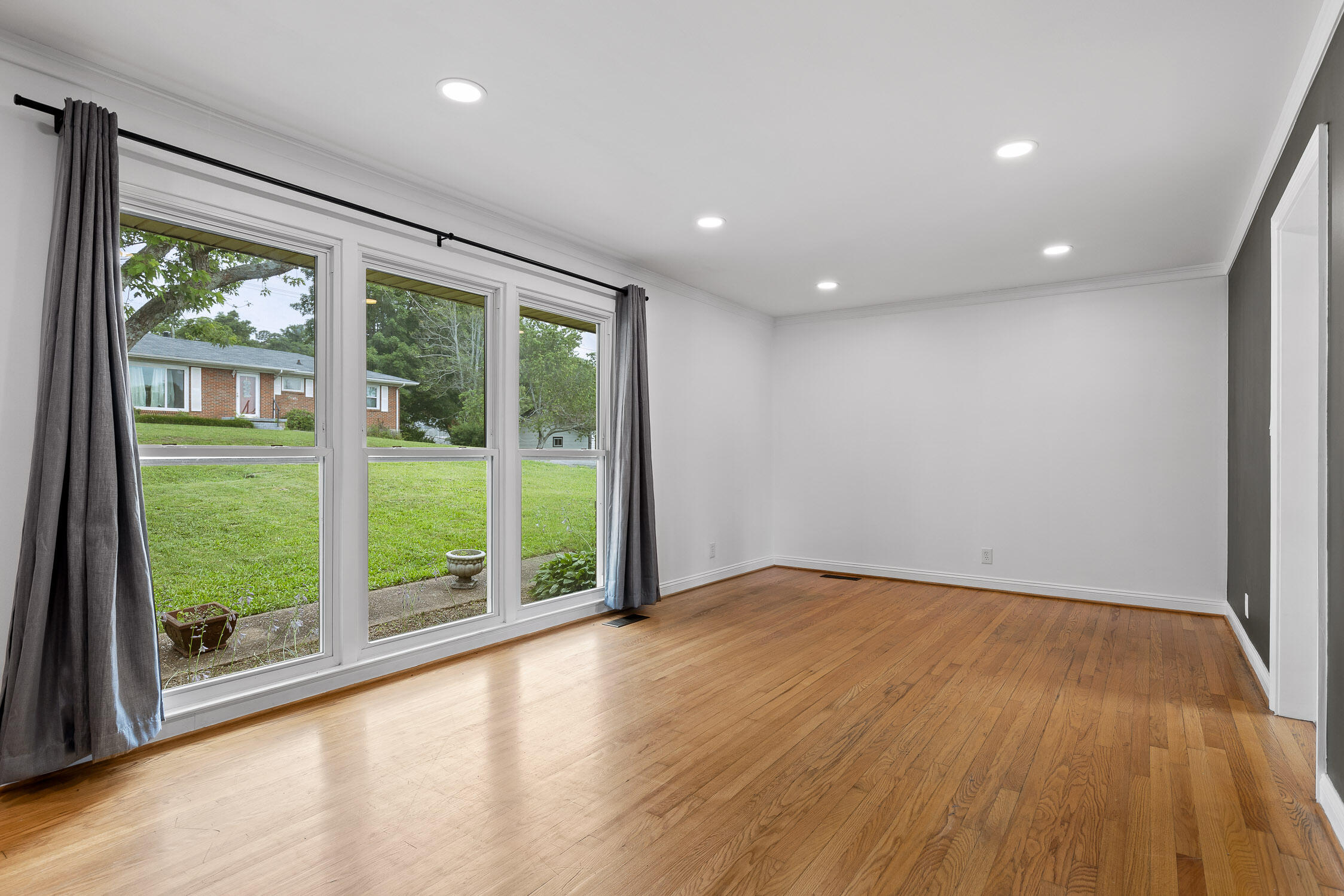 608 Maple Lane