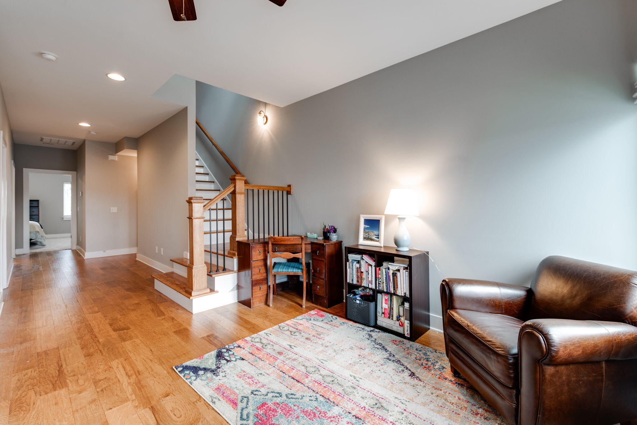 3089 Saint Elmo Avenue
