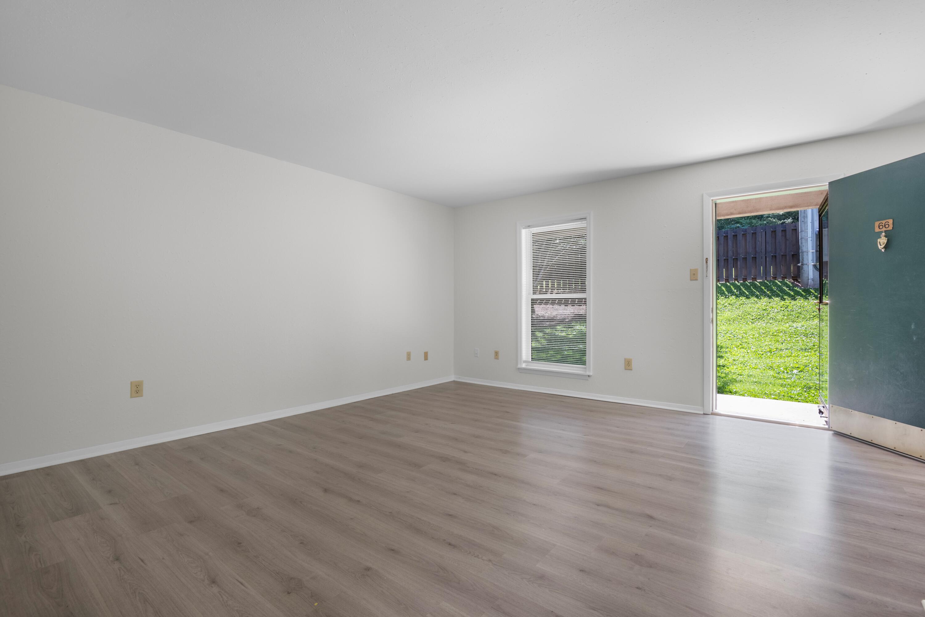 900 Mountain Creek Road, E66