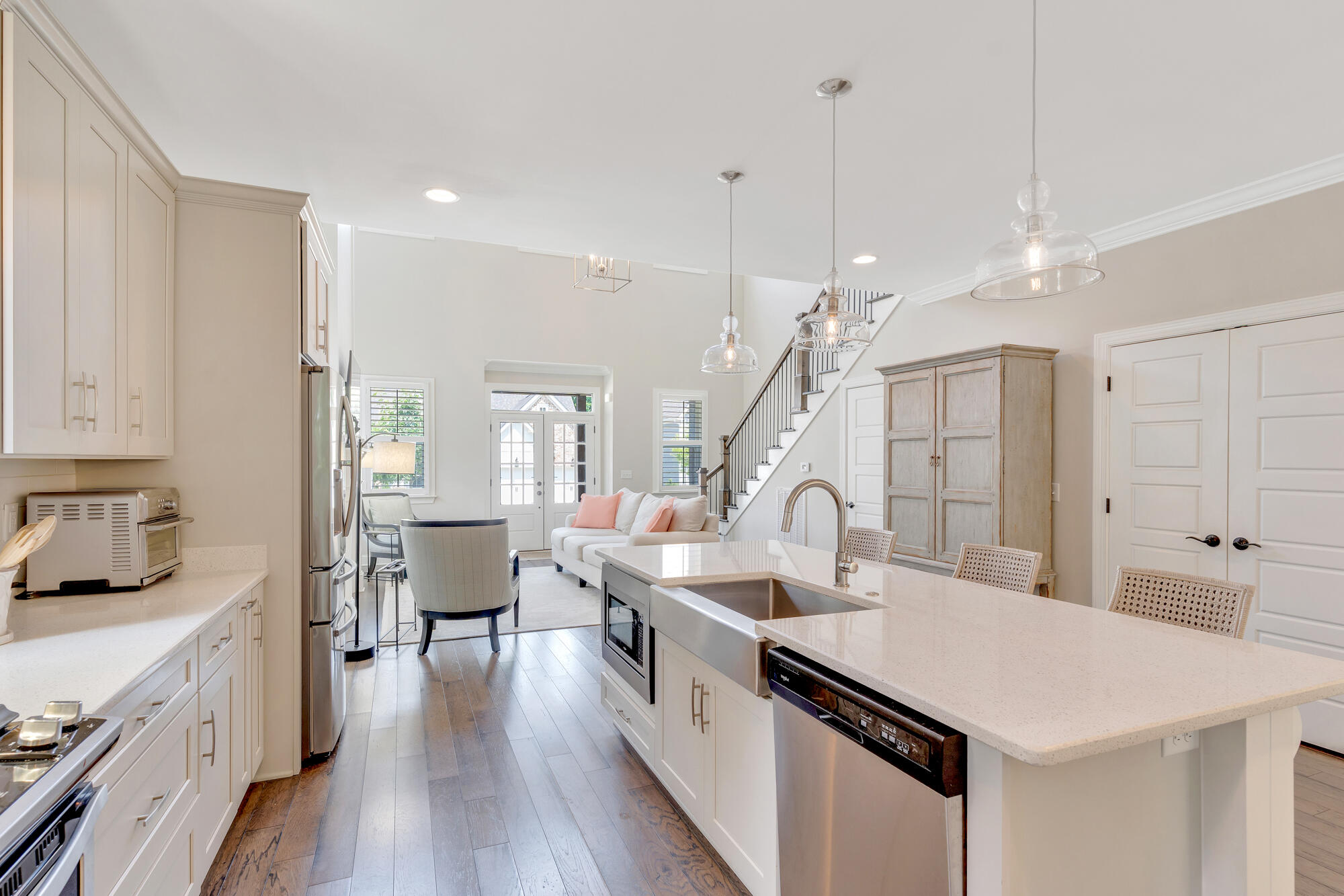 603 Alston Drive, 77
