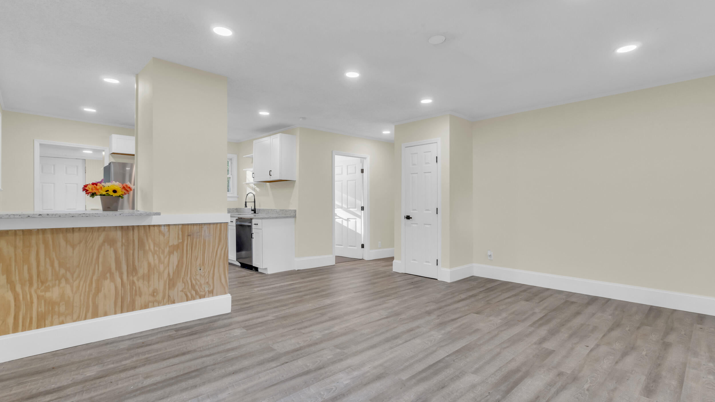 2751 N Hwy 341