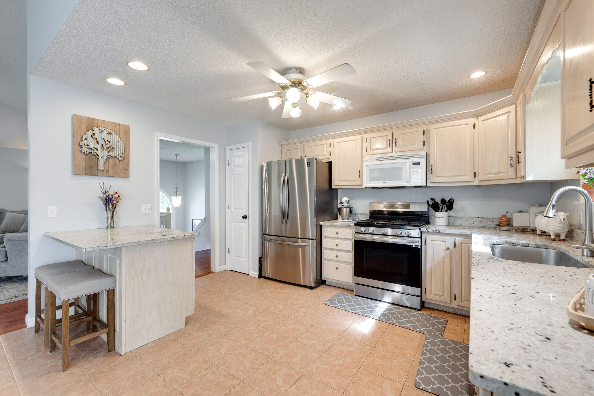 10111 Rolling Wind Drive