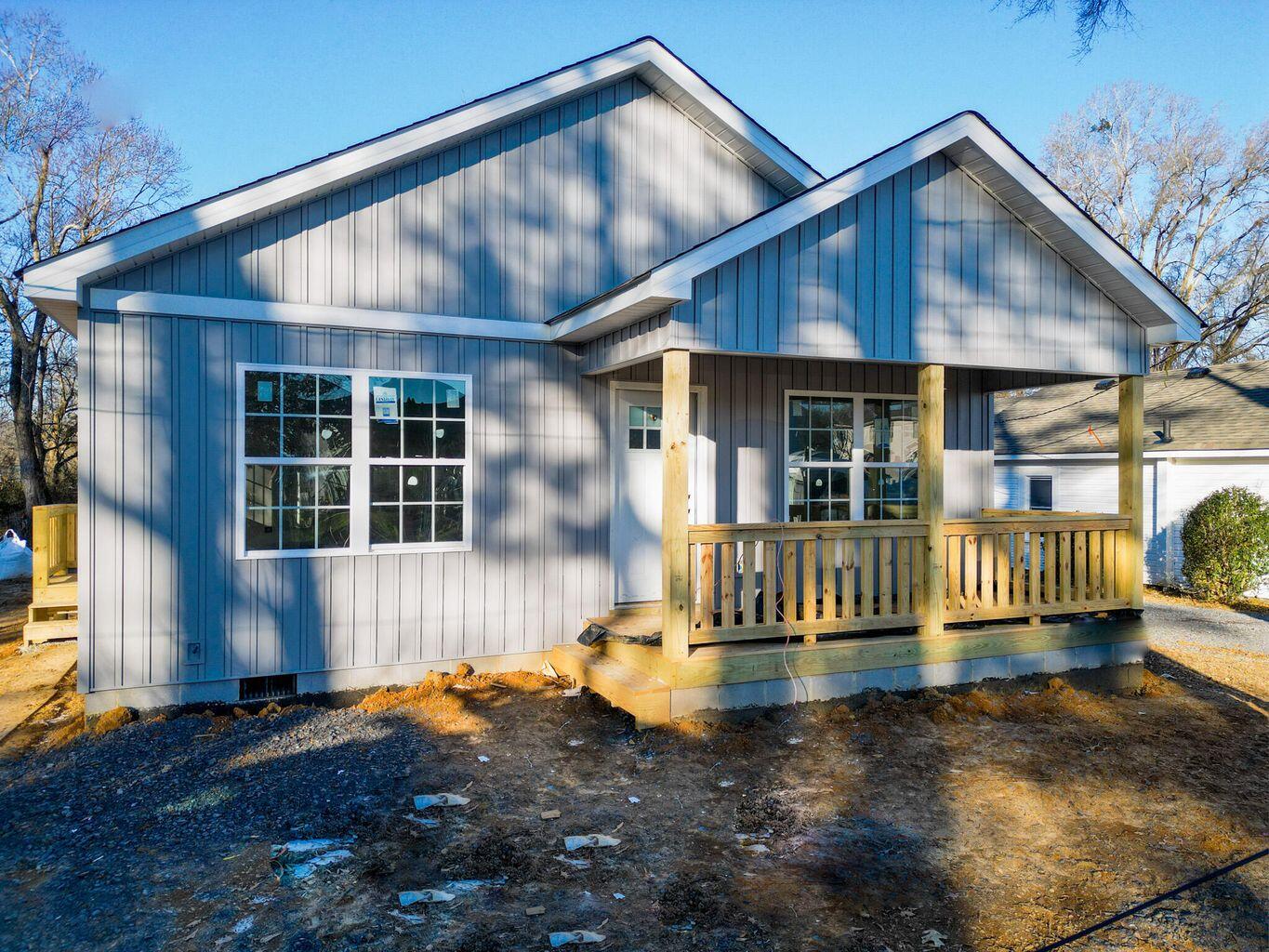 Lot 1 Avenue E