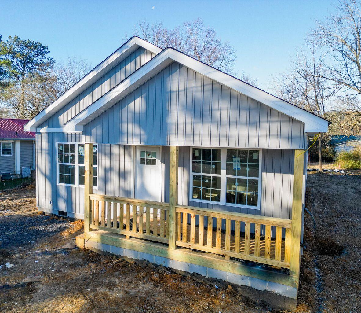 Lot 1 Avenue E