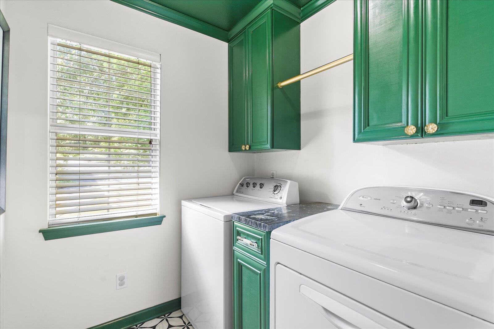 1003 Woodfern Trail