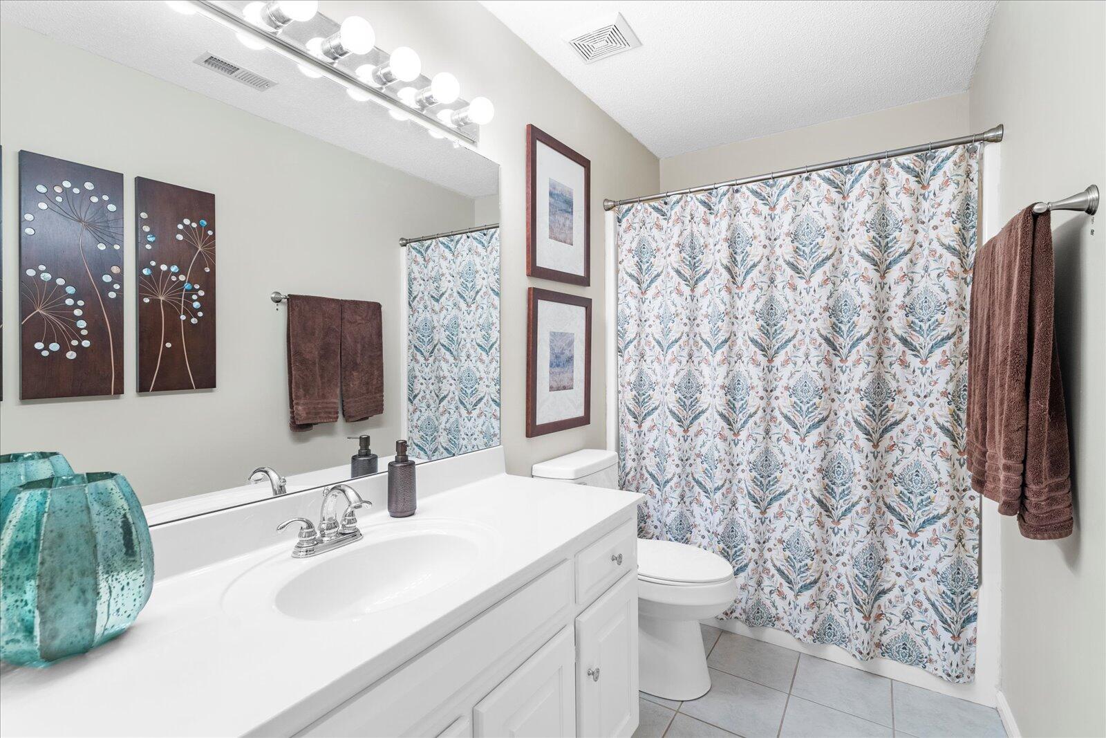 1003 Woodfern Trail