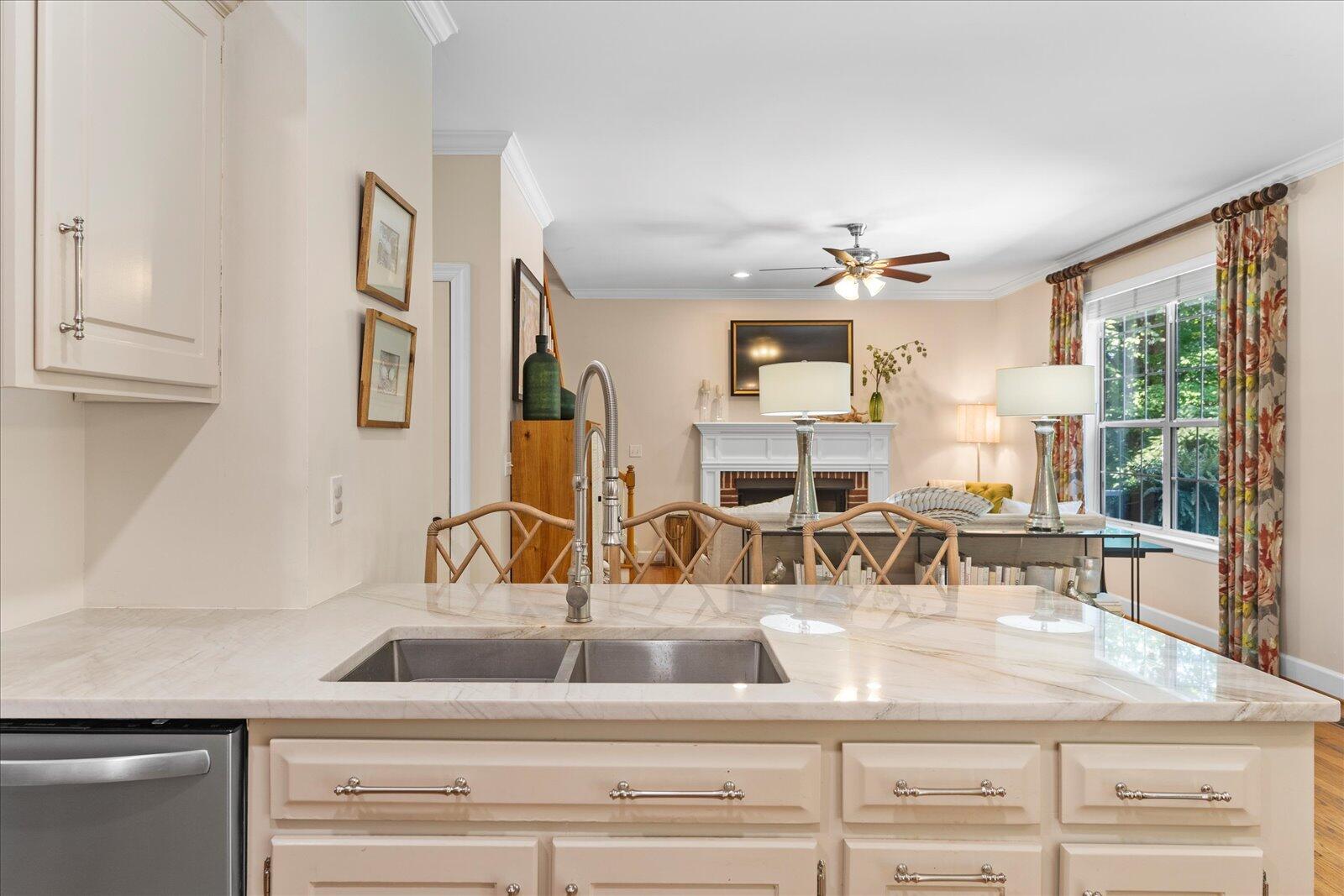 1003 Woodfern Trail