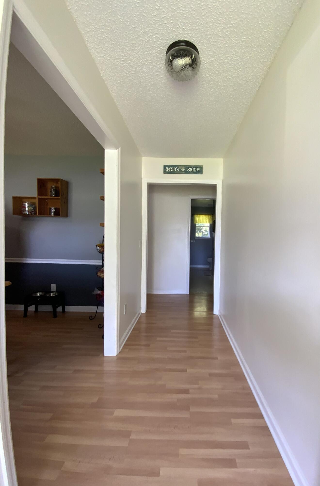 211 Glenda Lane