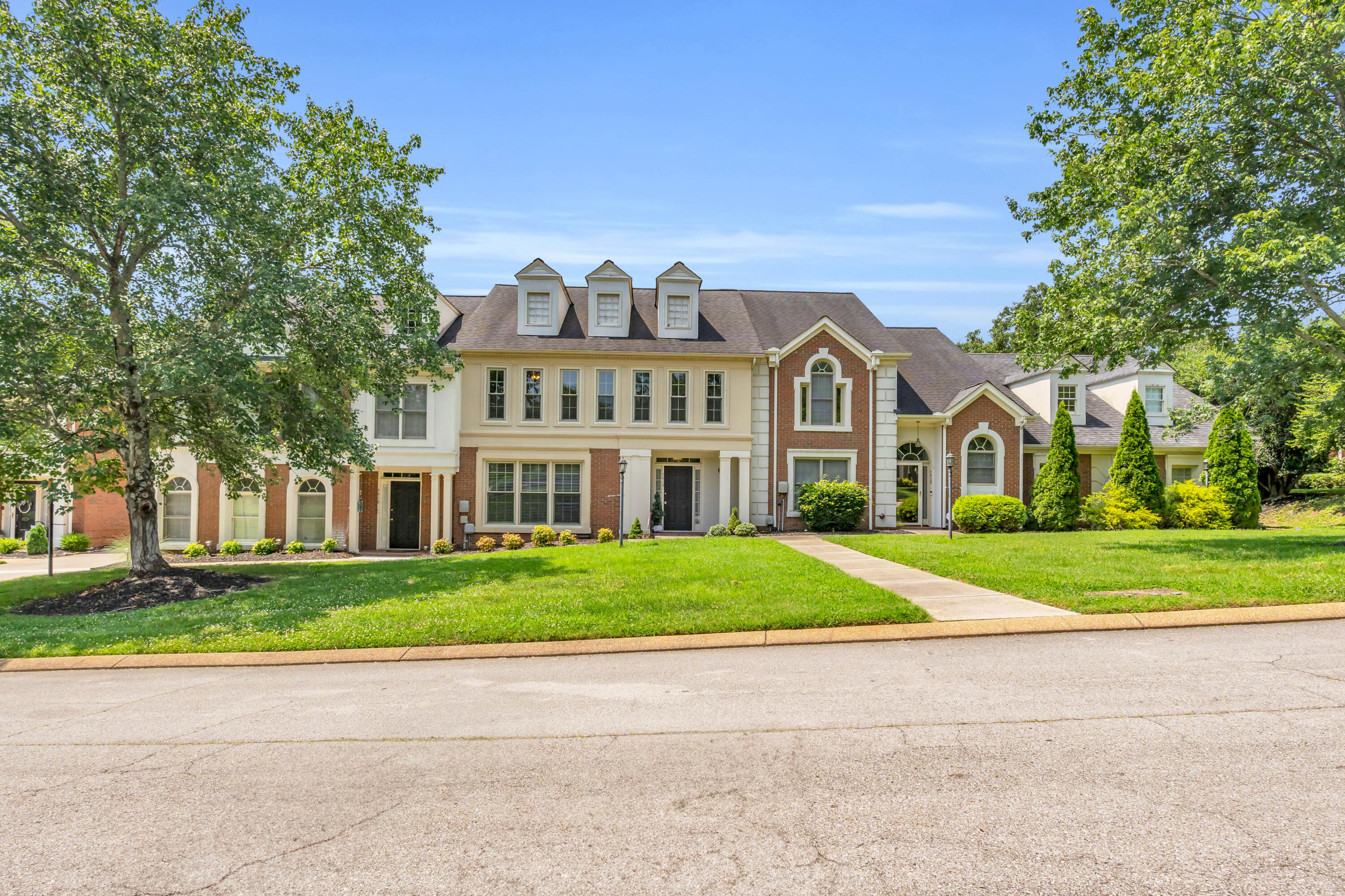 7414 Hamilton Run Drive