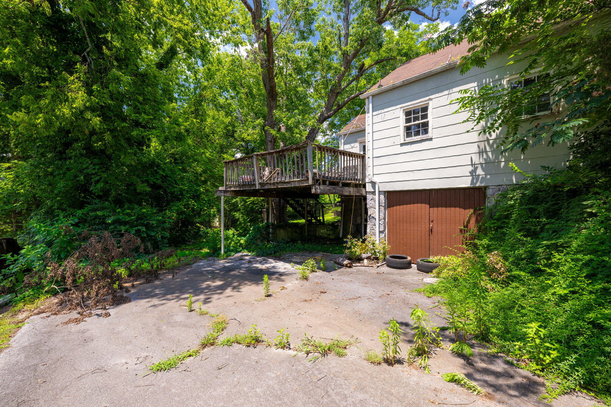 2015 James Avenue