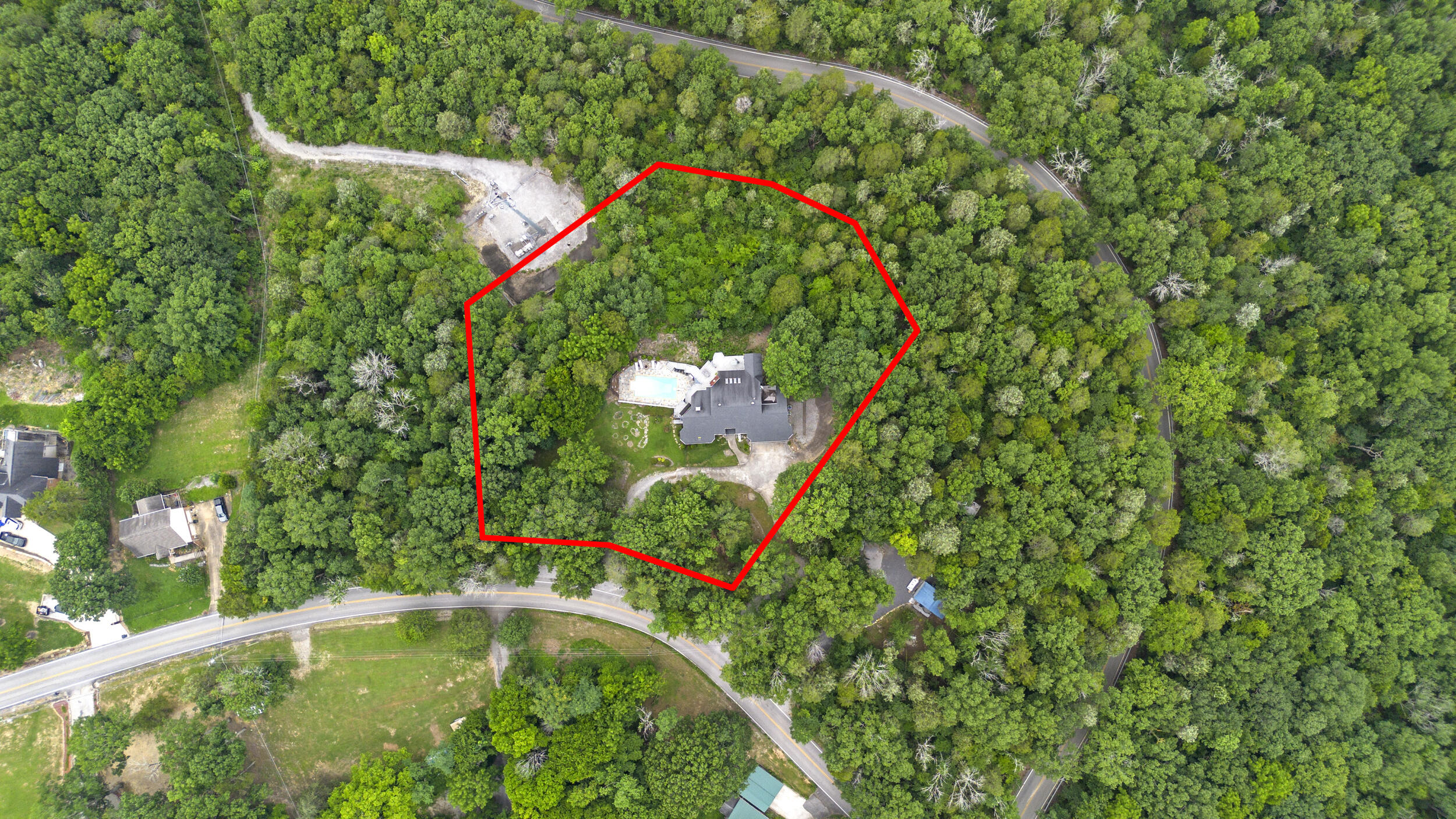 6639 Fairview Road