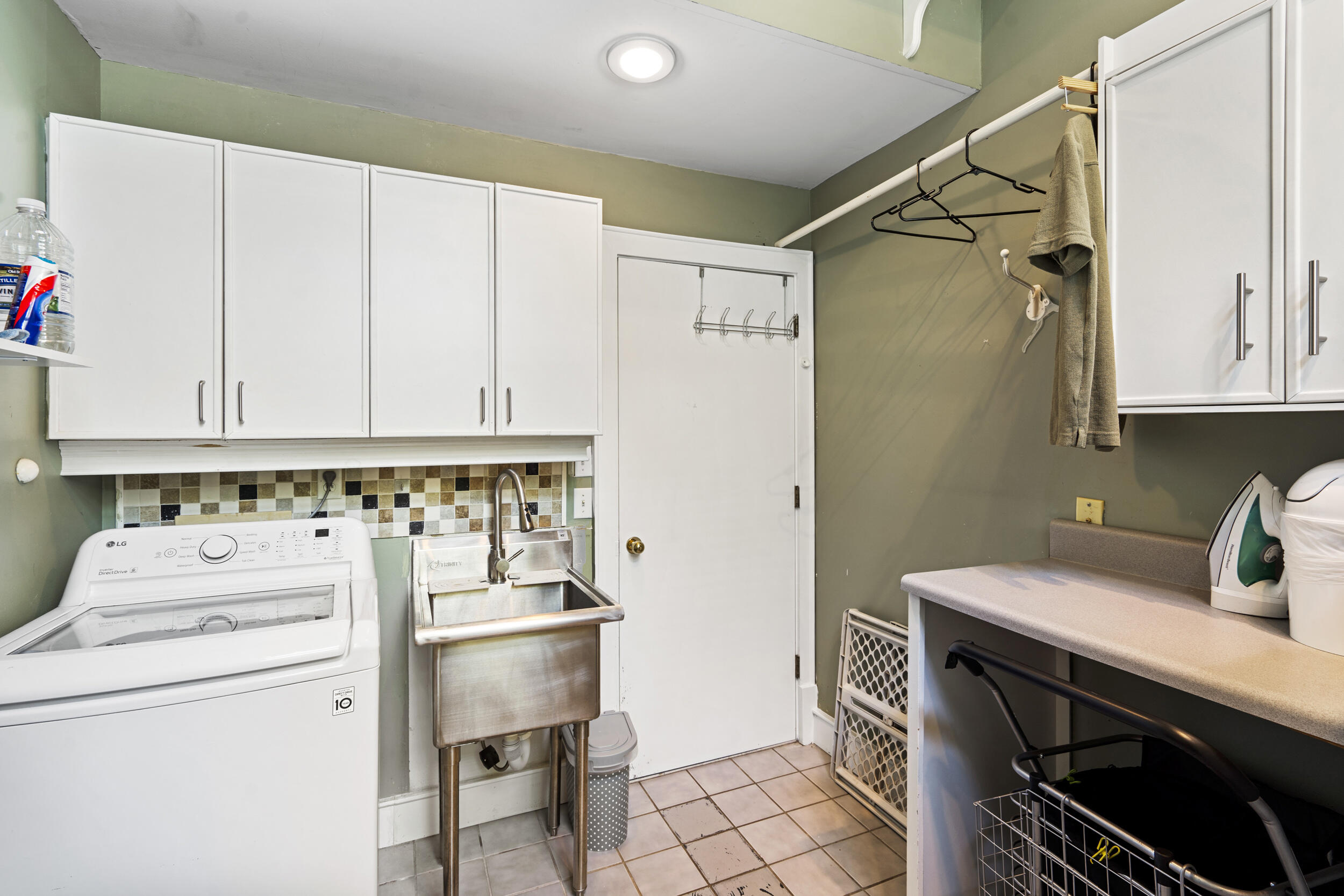 6639 Fairview Road
