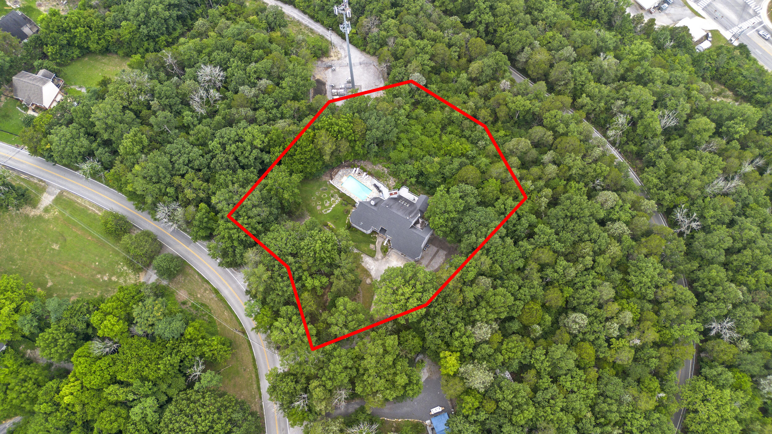 6639 Fairview Road