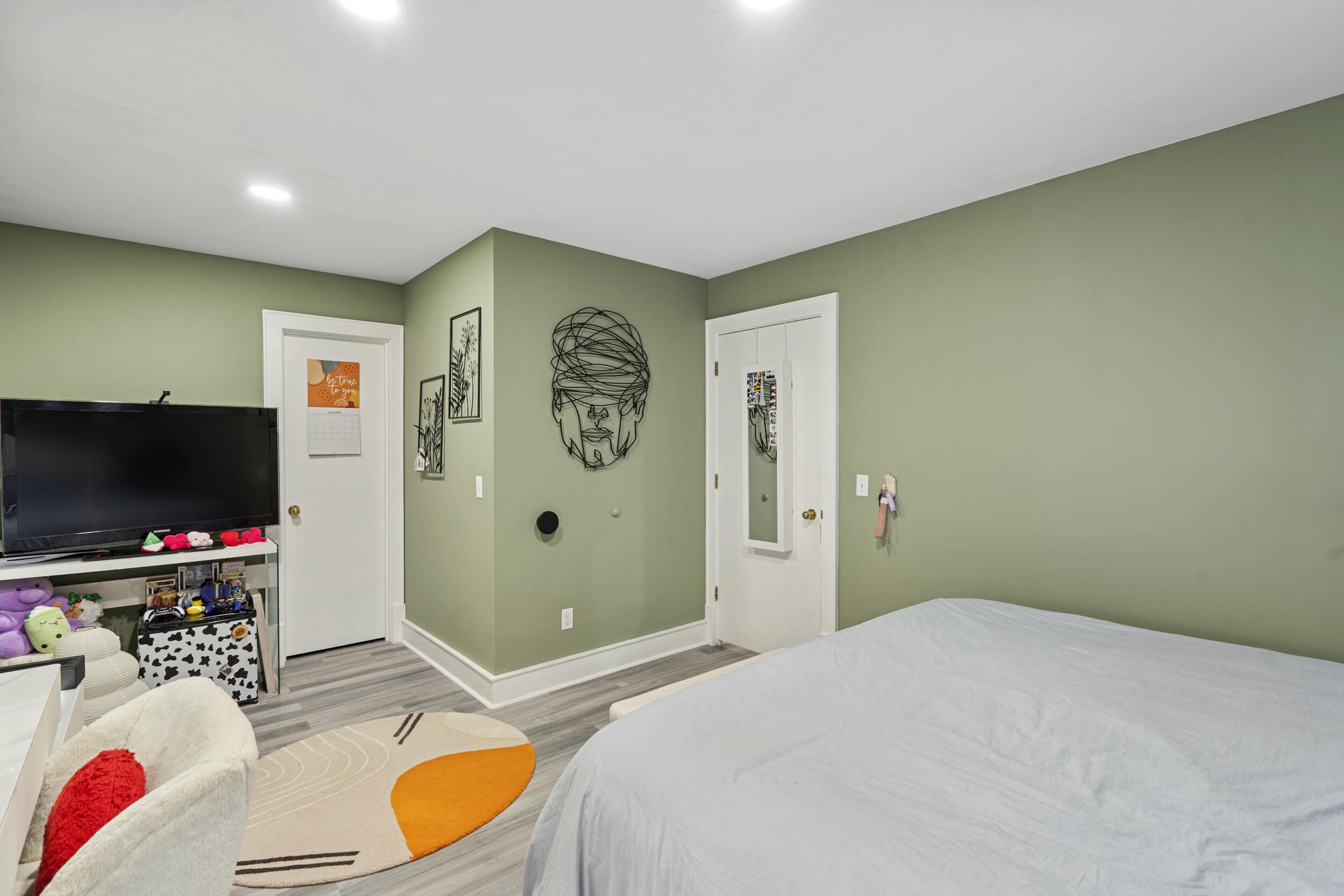 6639 Fairview Road