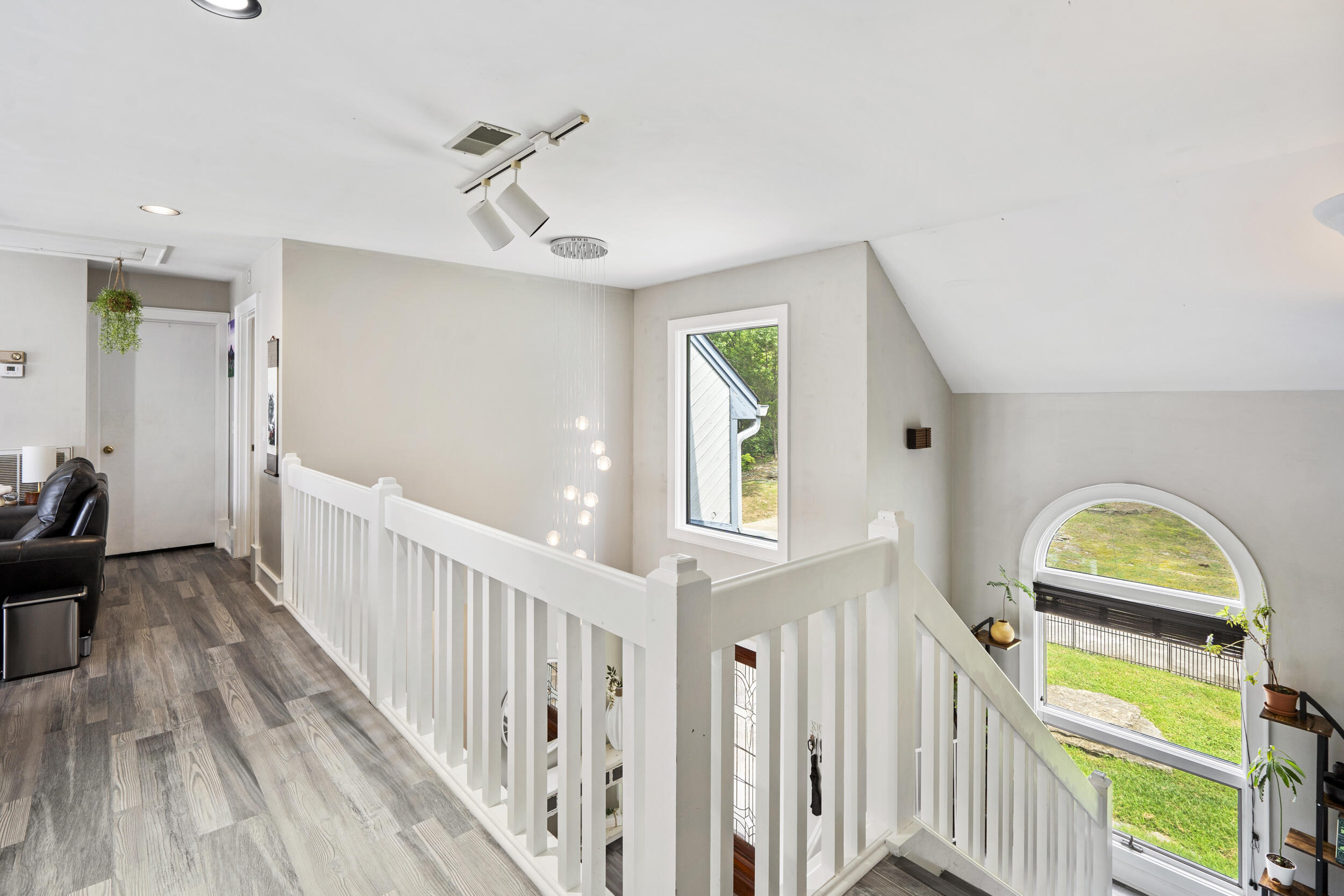 6639 Fairview Road