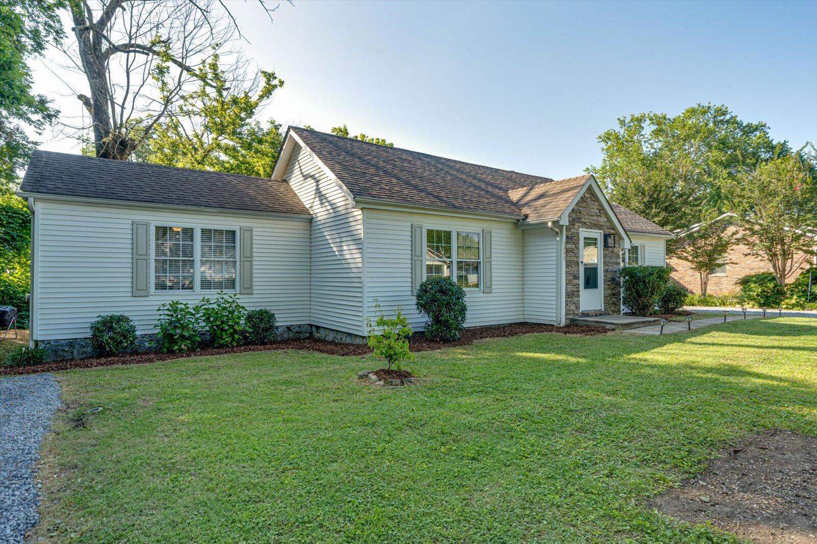 3305 Redding Road