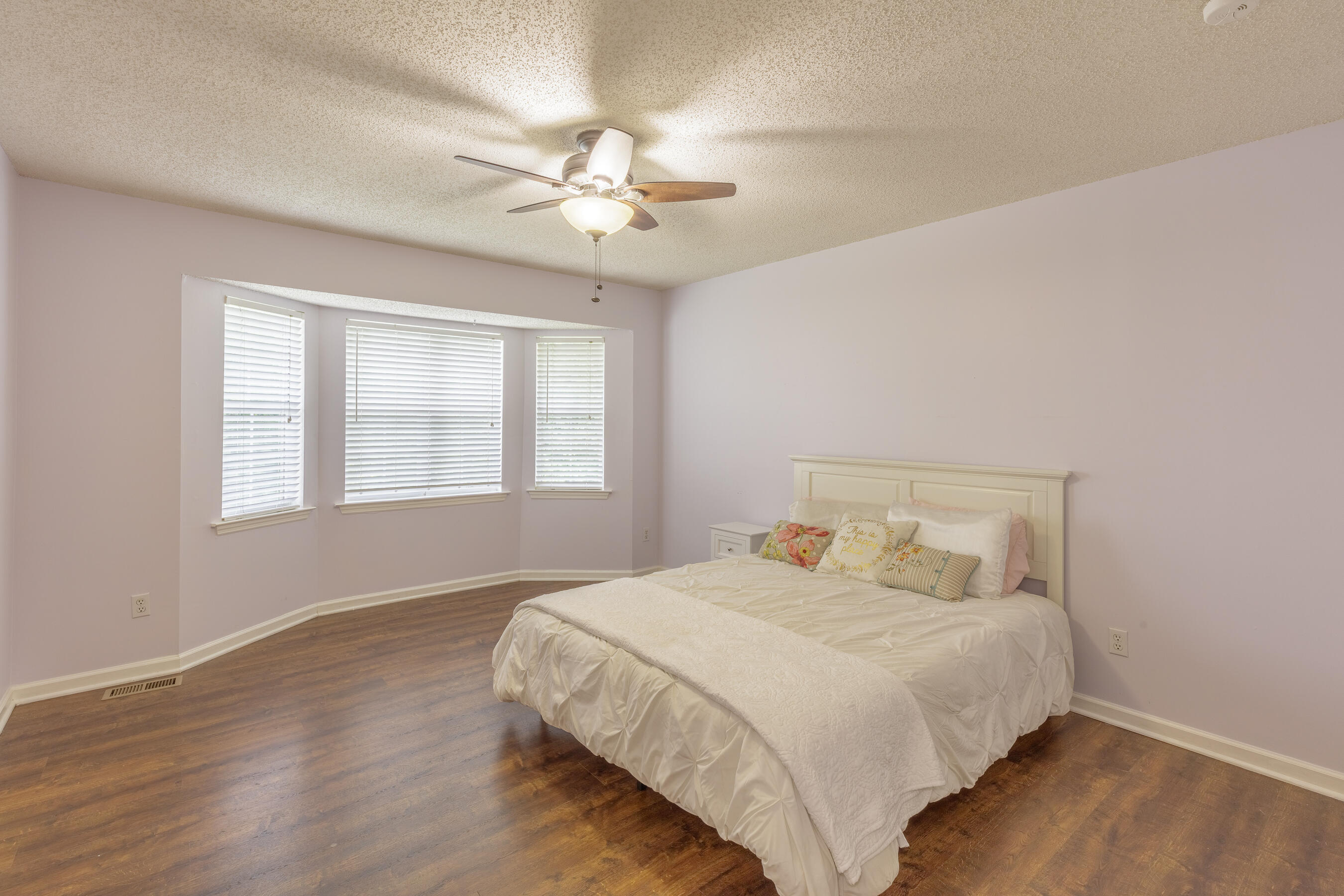 2225 Violette Drive