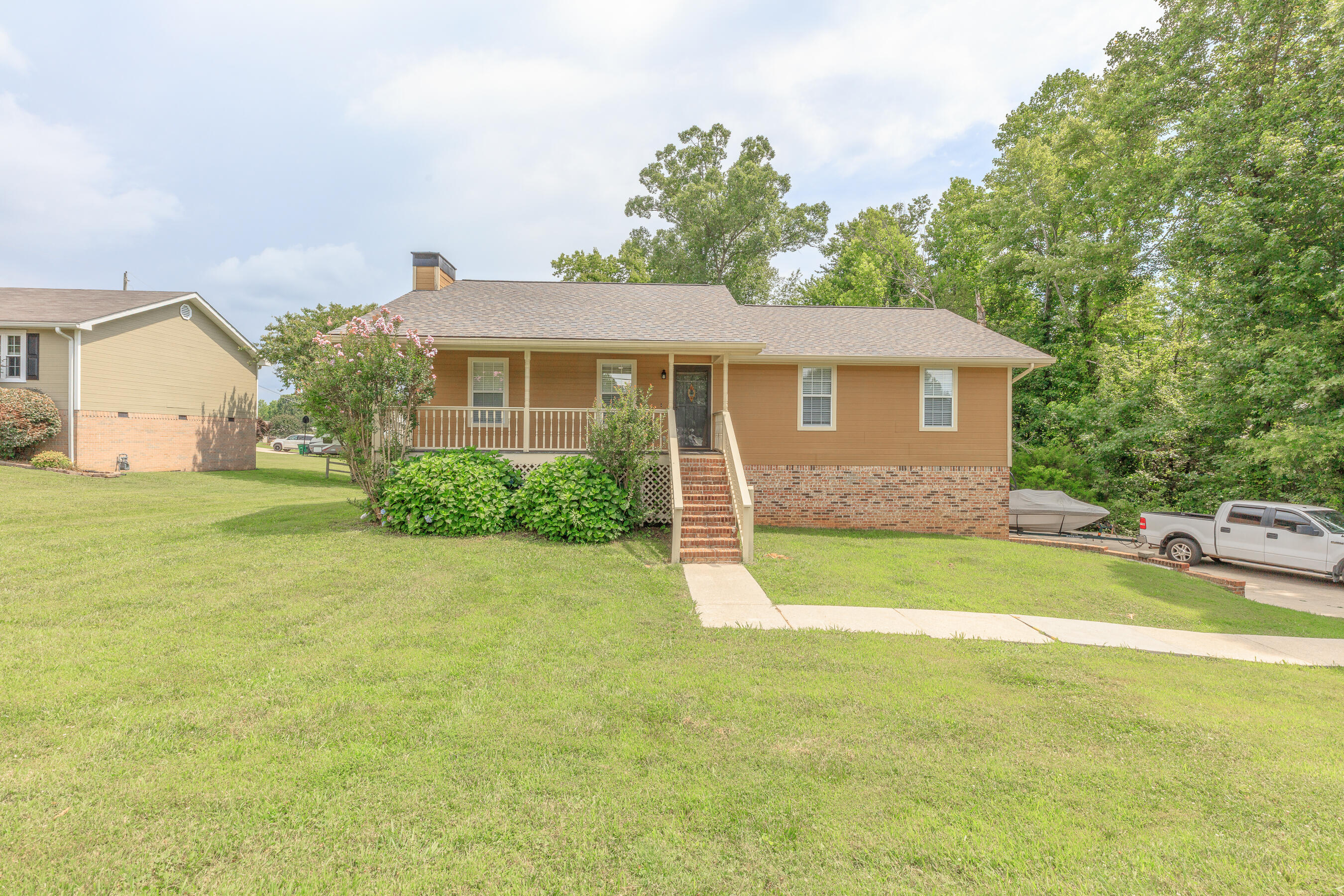 2225 Violette Drive