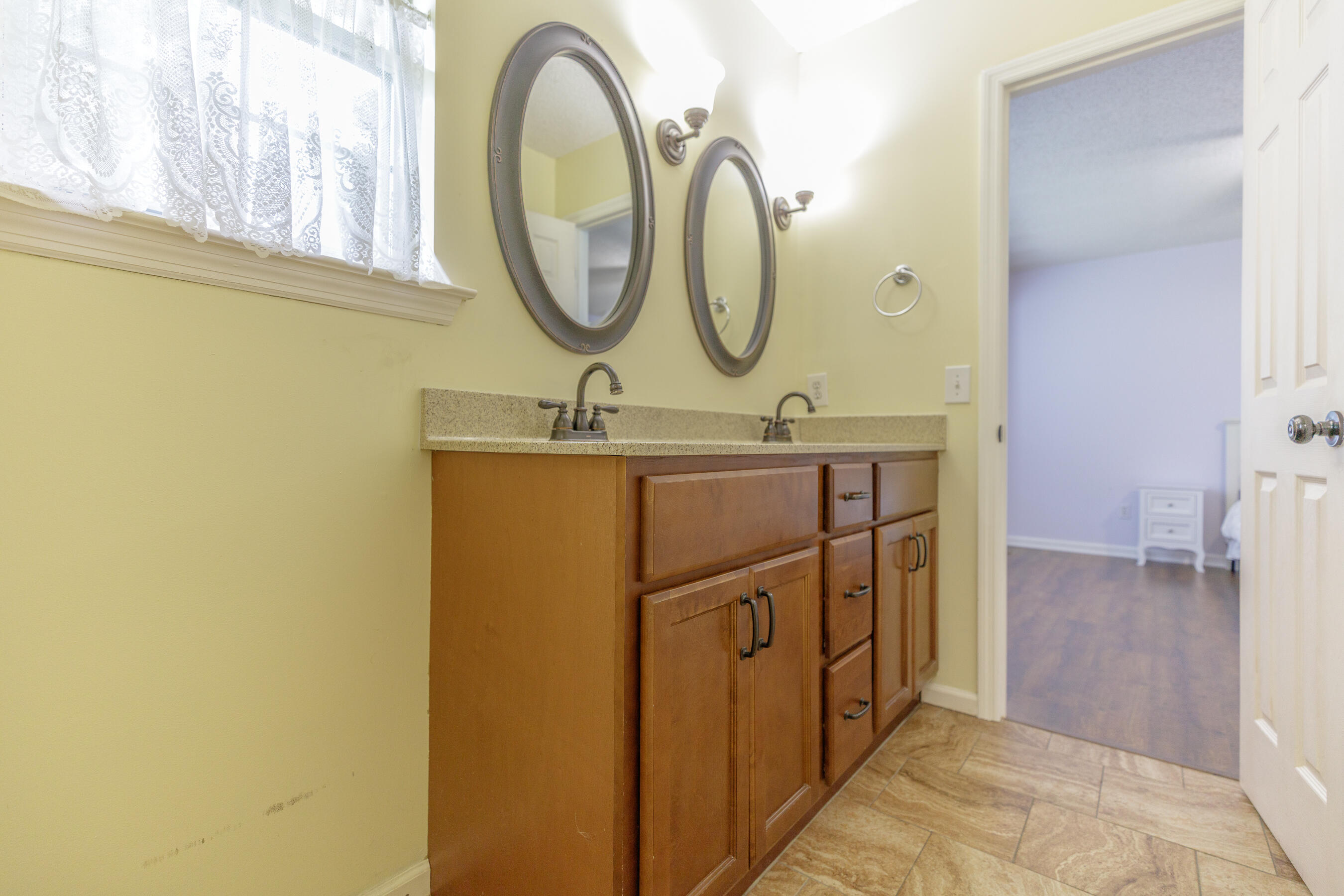 2225 Violette Drive