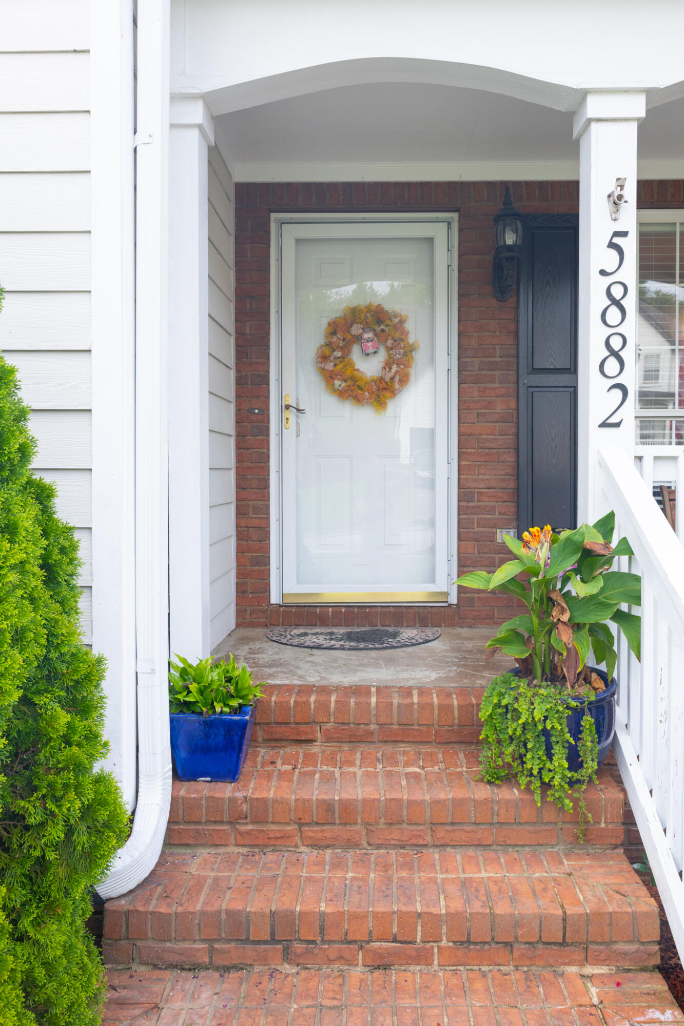 5882 Crooked Creek Drive