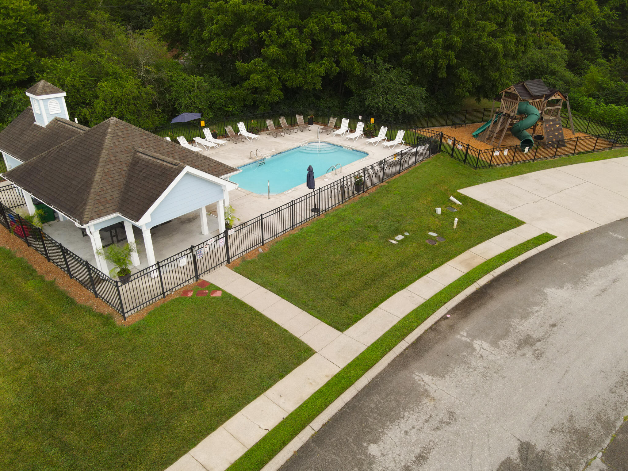 5882 Crooked Creek Drive