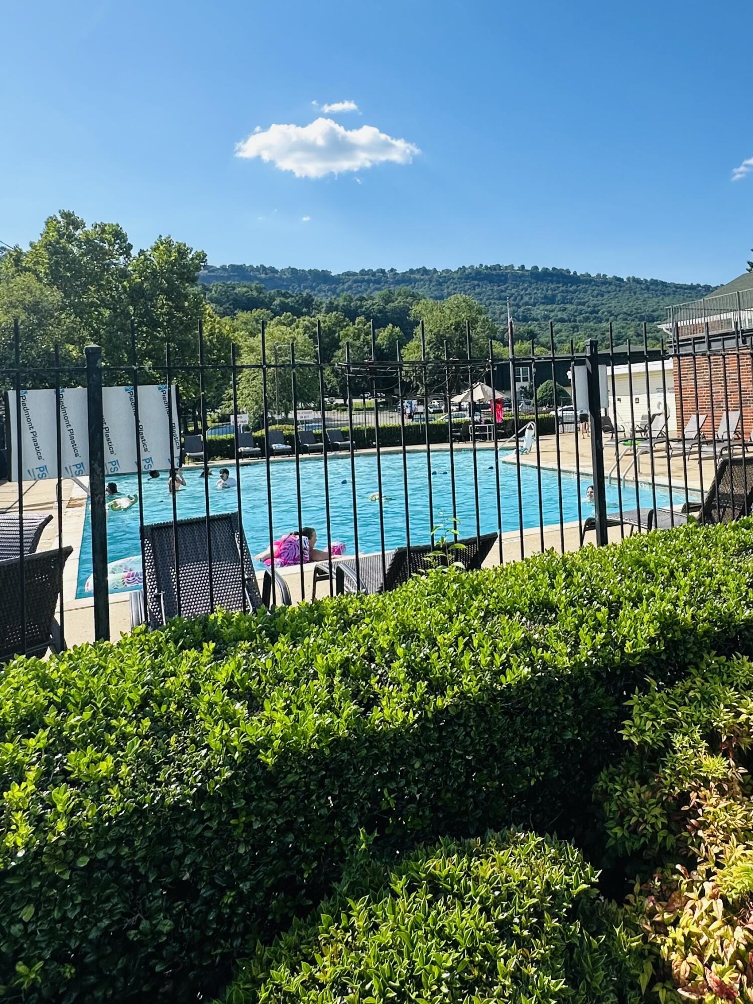 900 Mountain Creek Road, # 321
