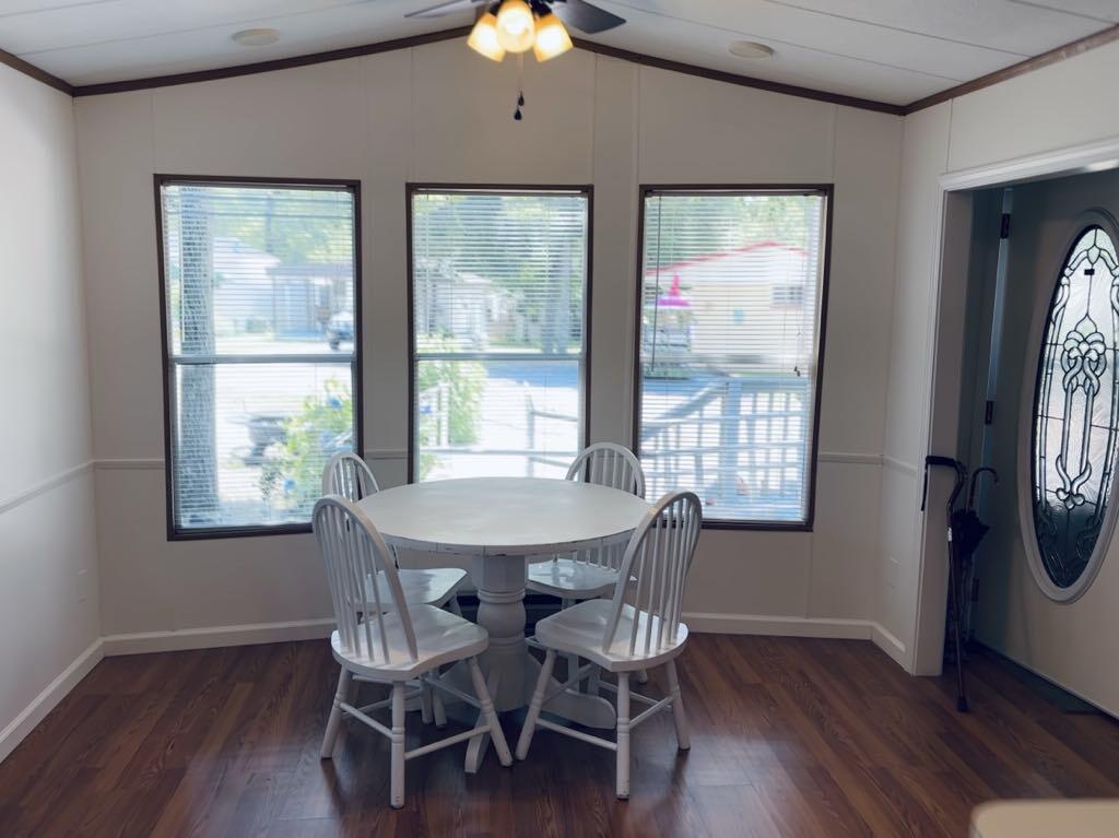 69 Seminole Road, F15