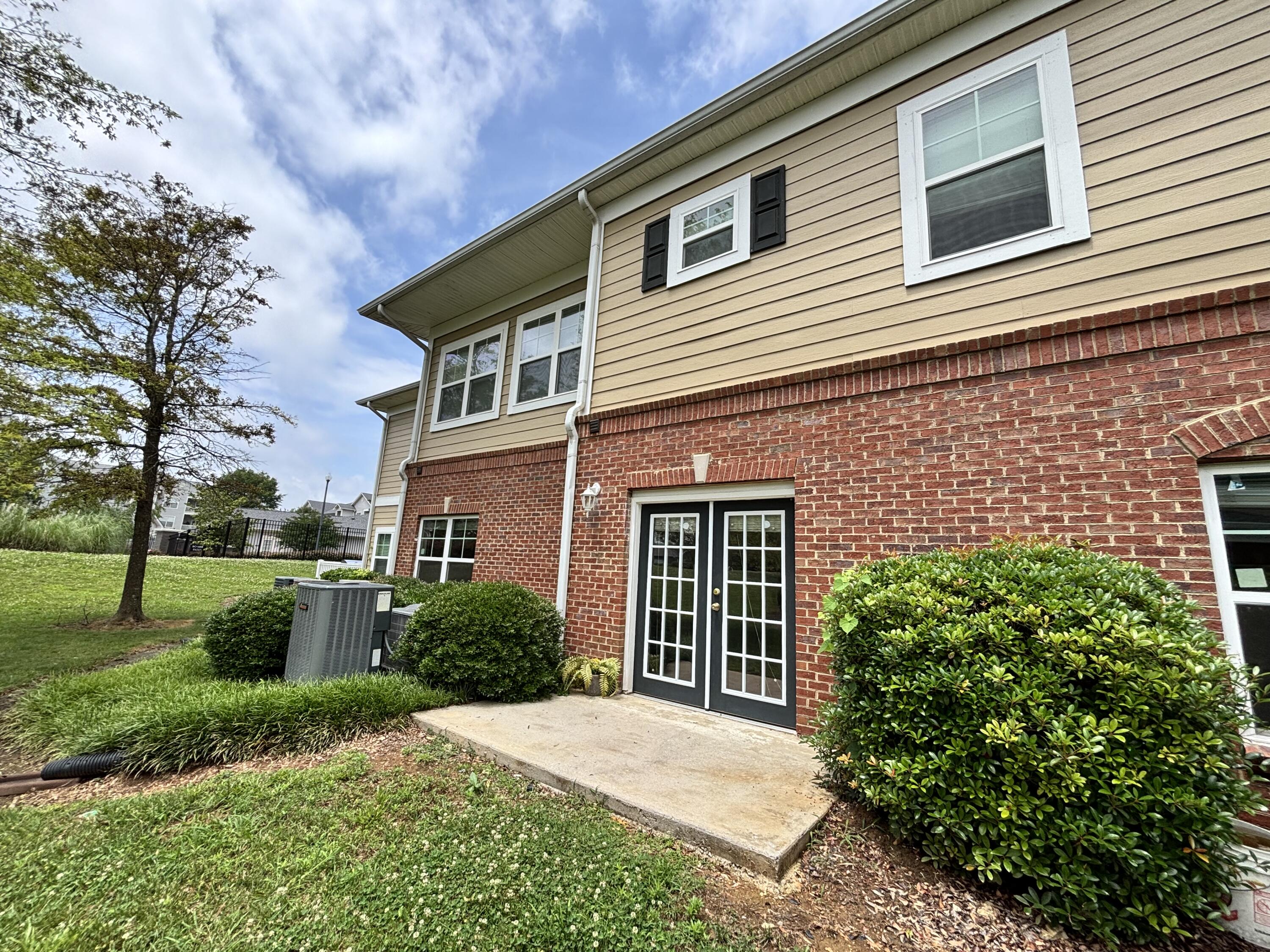 4104 Regency Court
