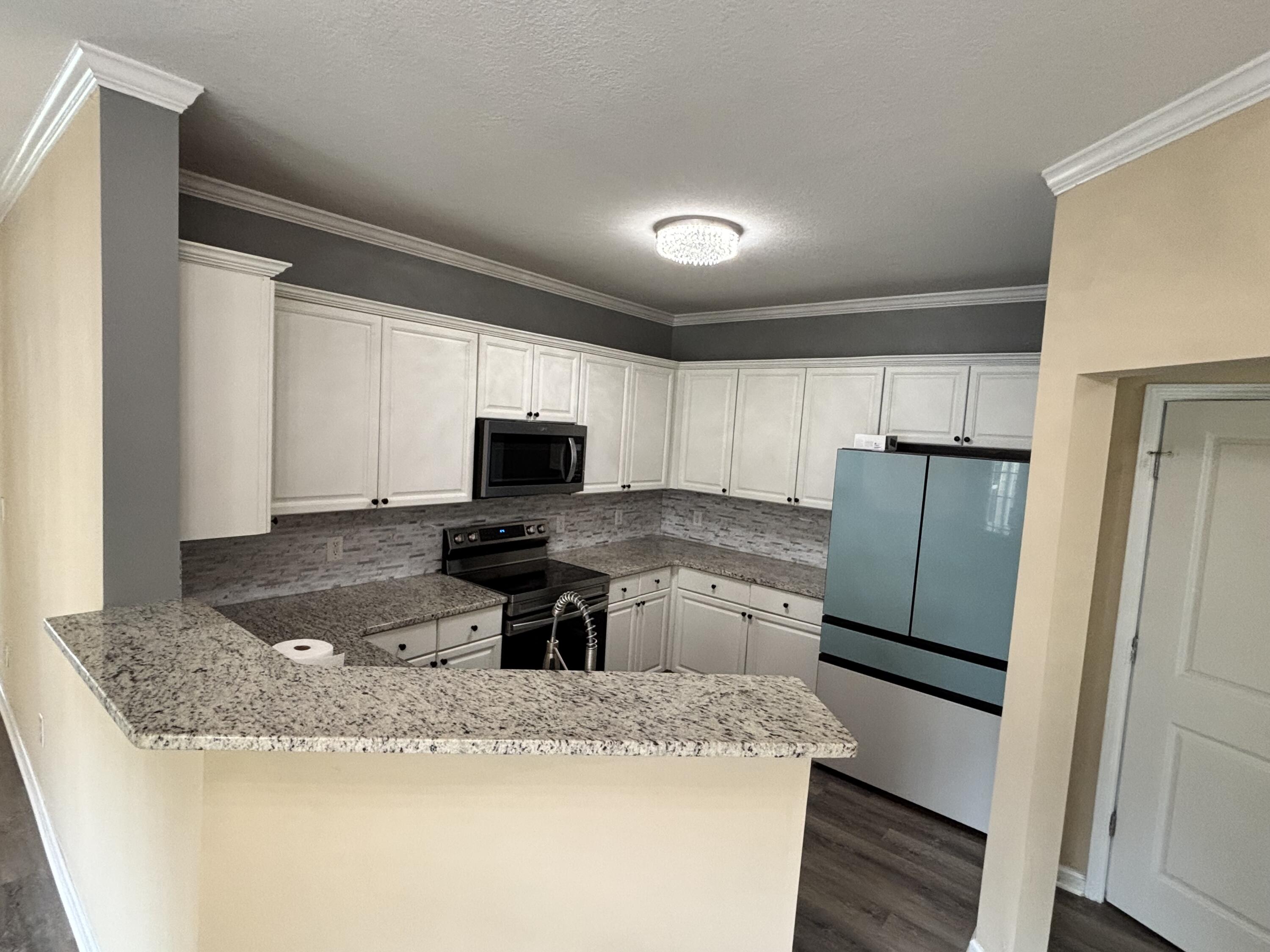 4104 Regency Court